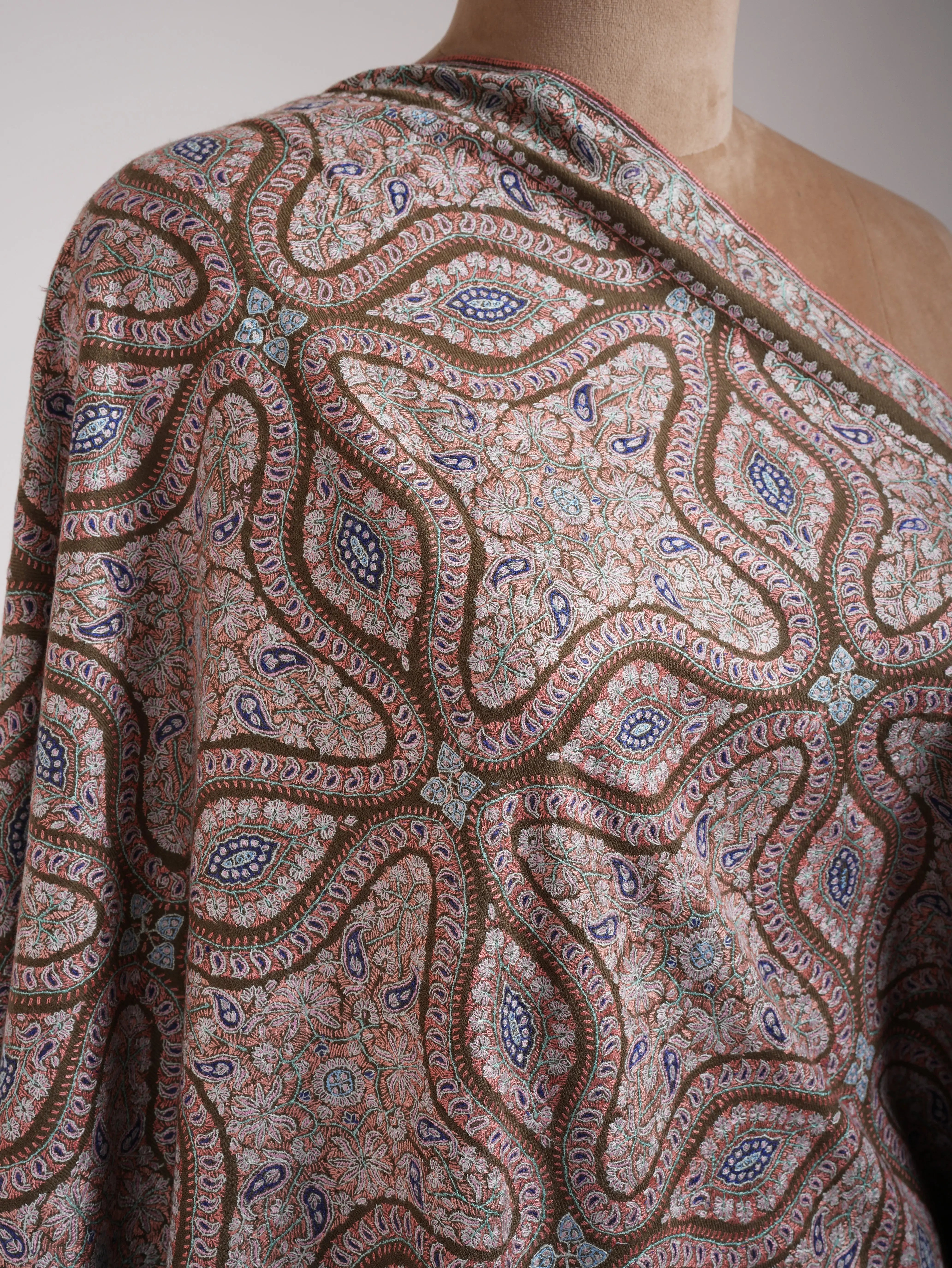 Toosh Color Fine Sozni Kashmiri Jamavar Shawl Shahkaar
