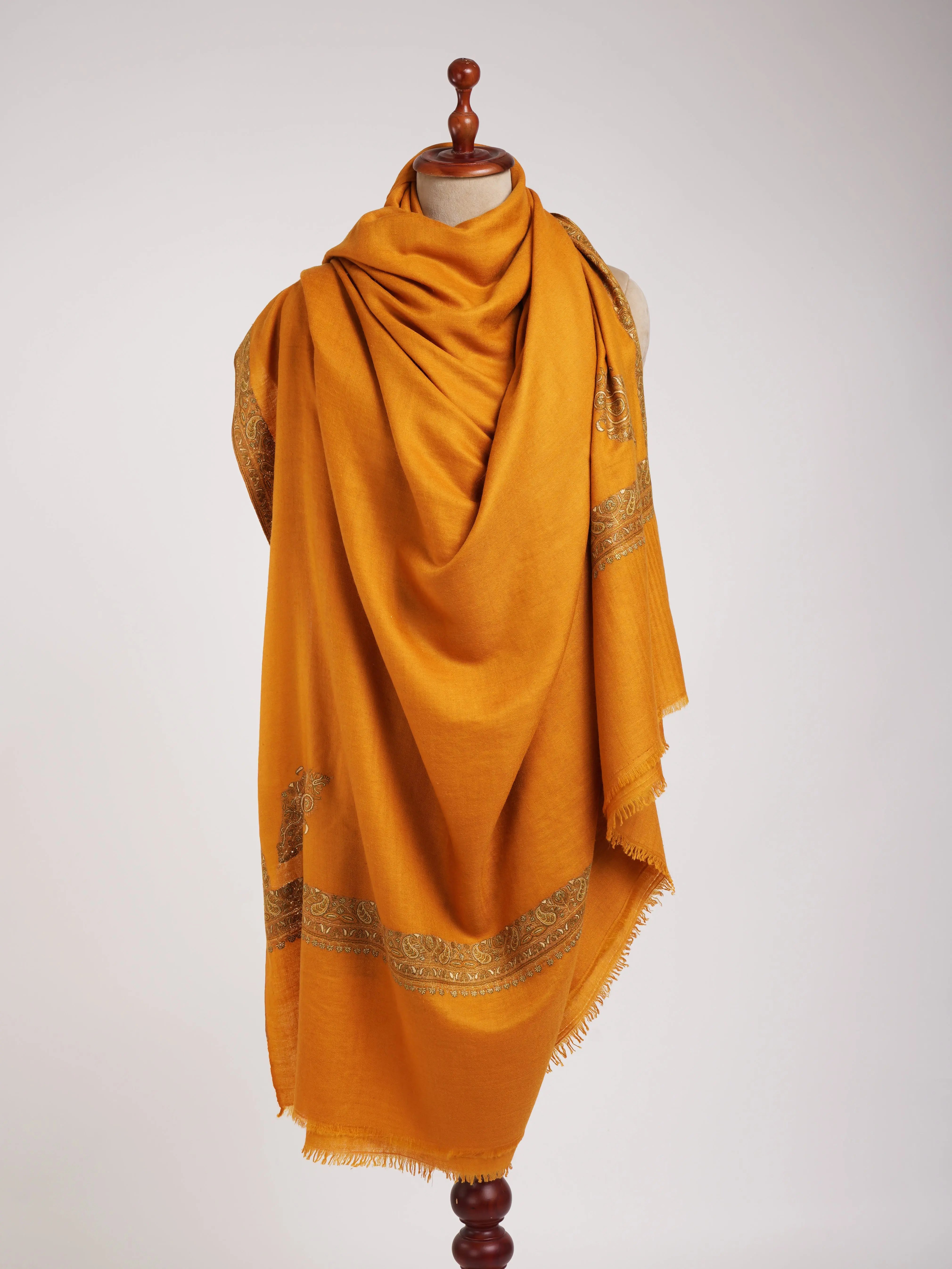 XL Sozni Embroidered Daur Dar Saffron Color Pure Pashmina Shawl Shahkaar