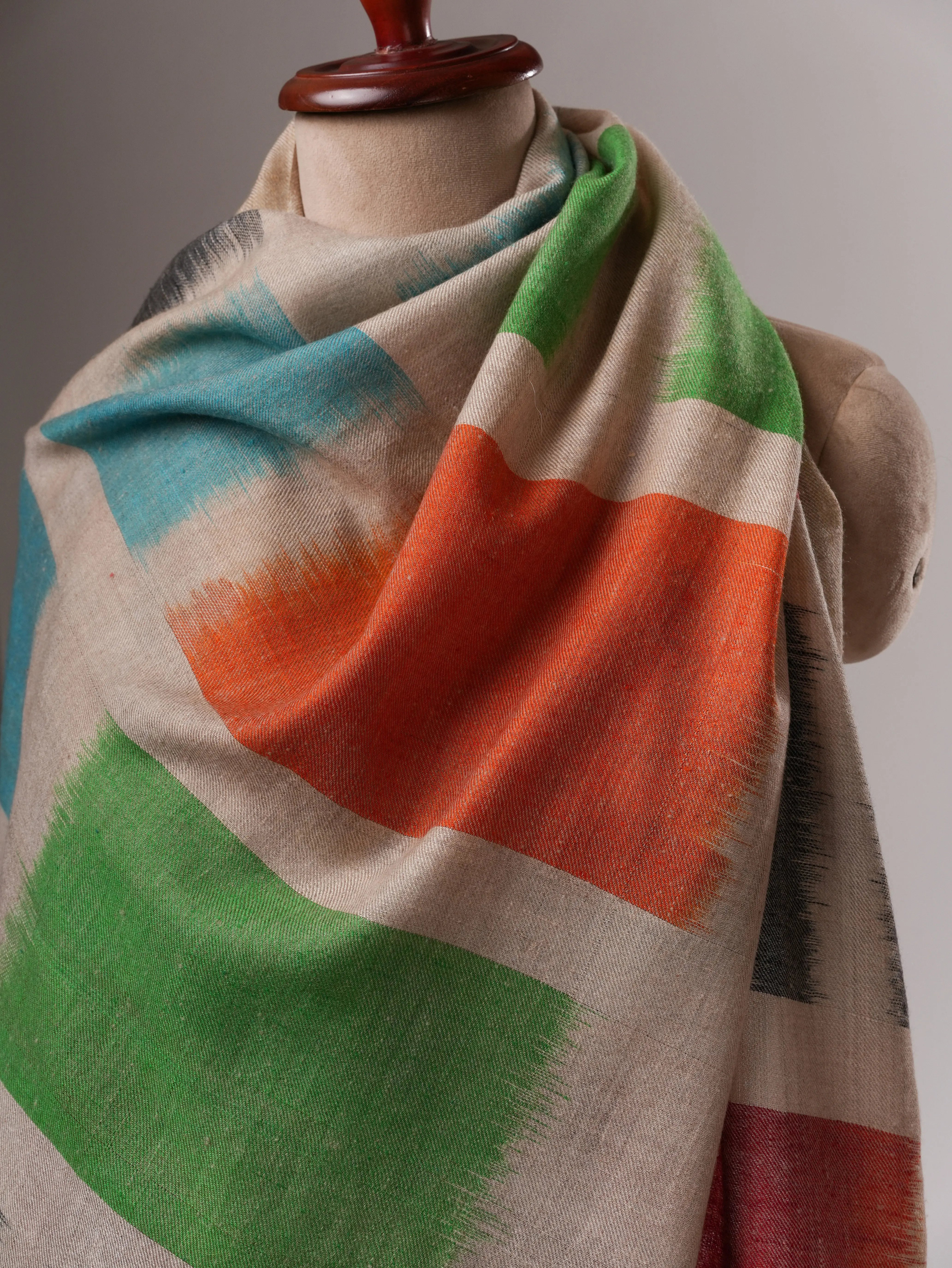 El Dokuması İkat Tüyü Soft Otantik Paşmina Şal