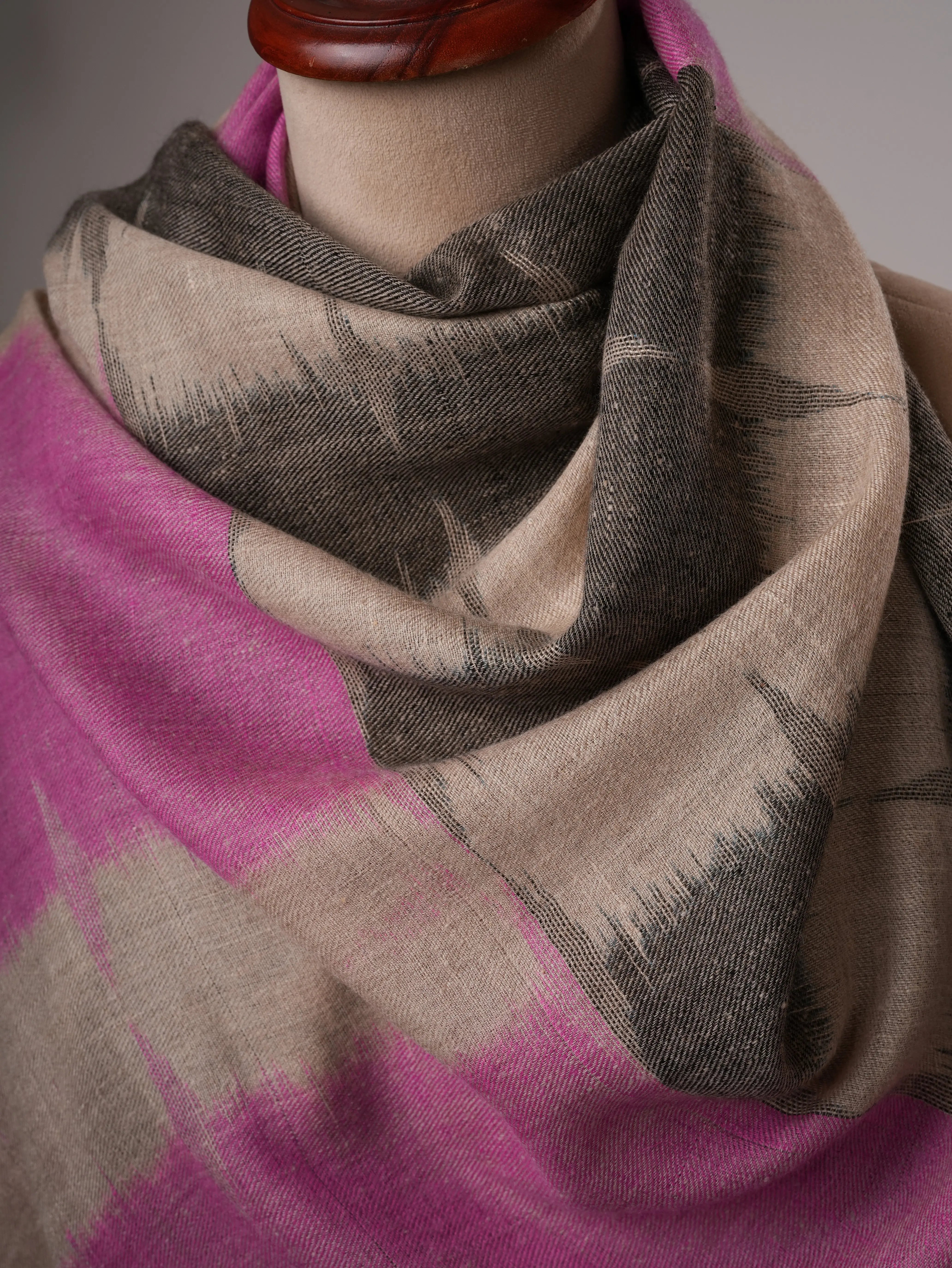 Ikat Handloom Pashmina Shawl in Pink Black with Zari End Detailing Shahkaar