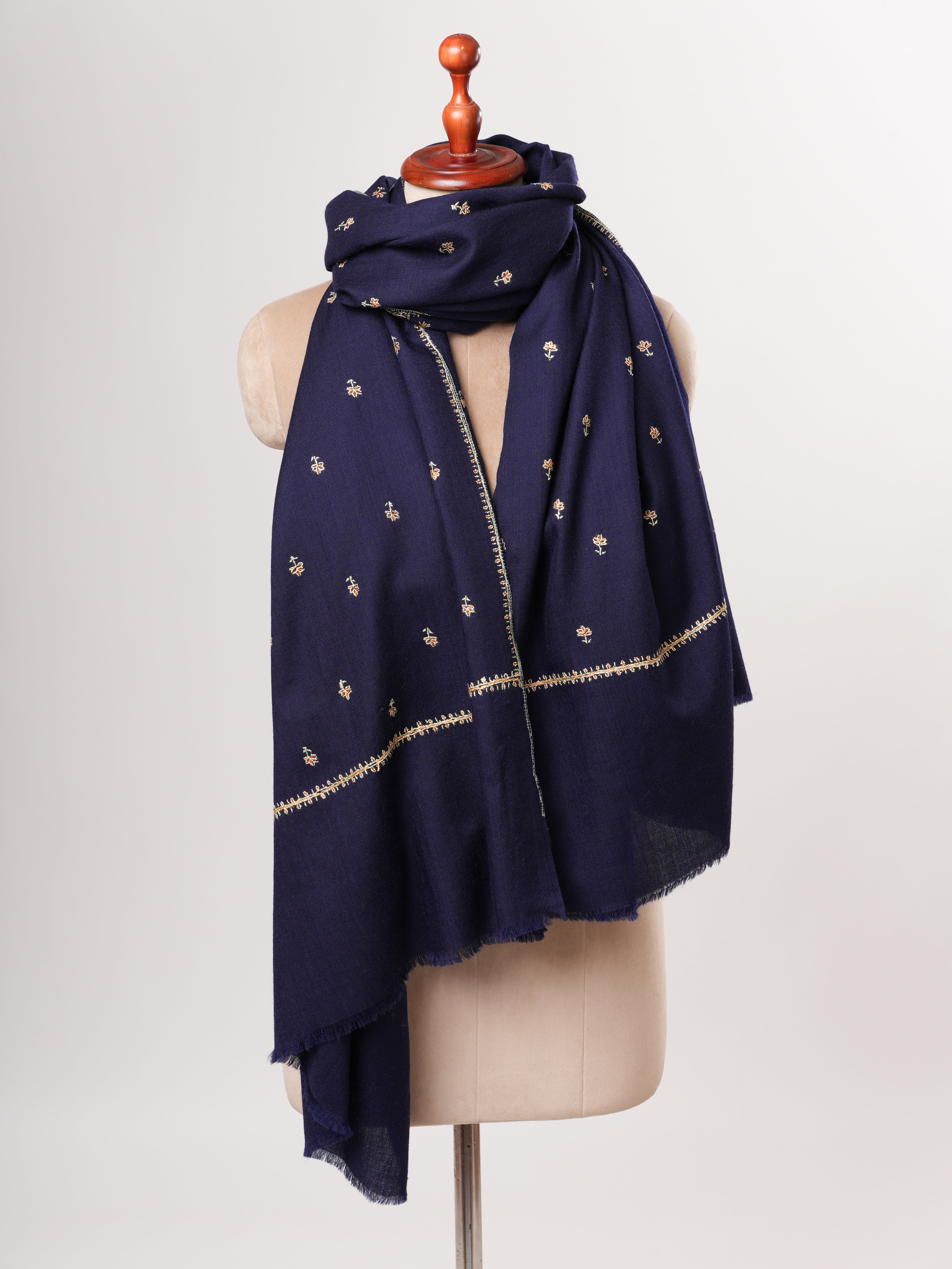 Buteh Embroidered Fine Wool Kashmiri Shawl Shahkaar