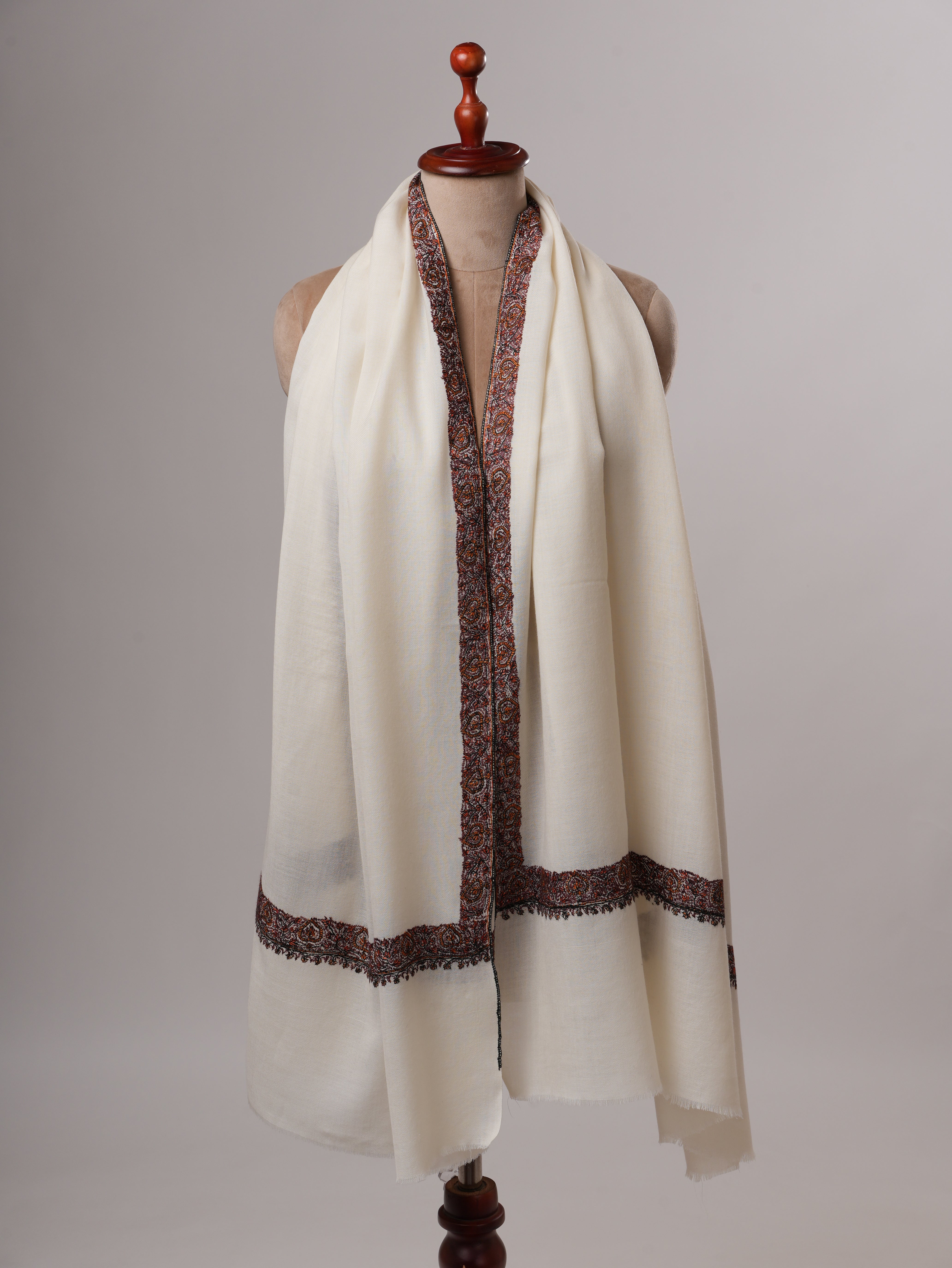 Fine Wool Neemdaur Embroidery Kashmiri Shawl – Handcrafted Elegance Shahkaar