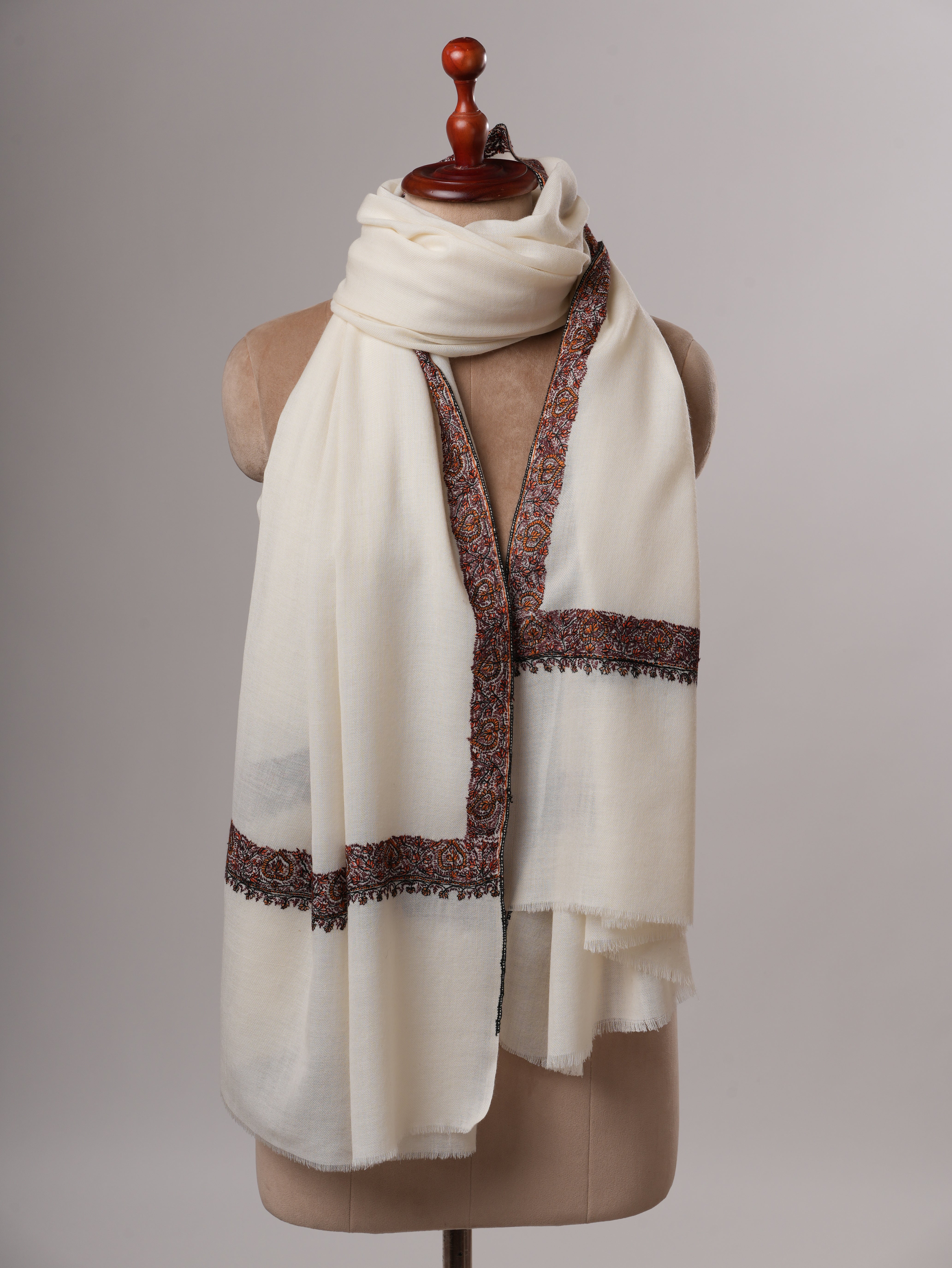 Fine Wool Neemdaur Embroidery Kashmiri Shawl – Handcrafted Elegance Shahkaar