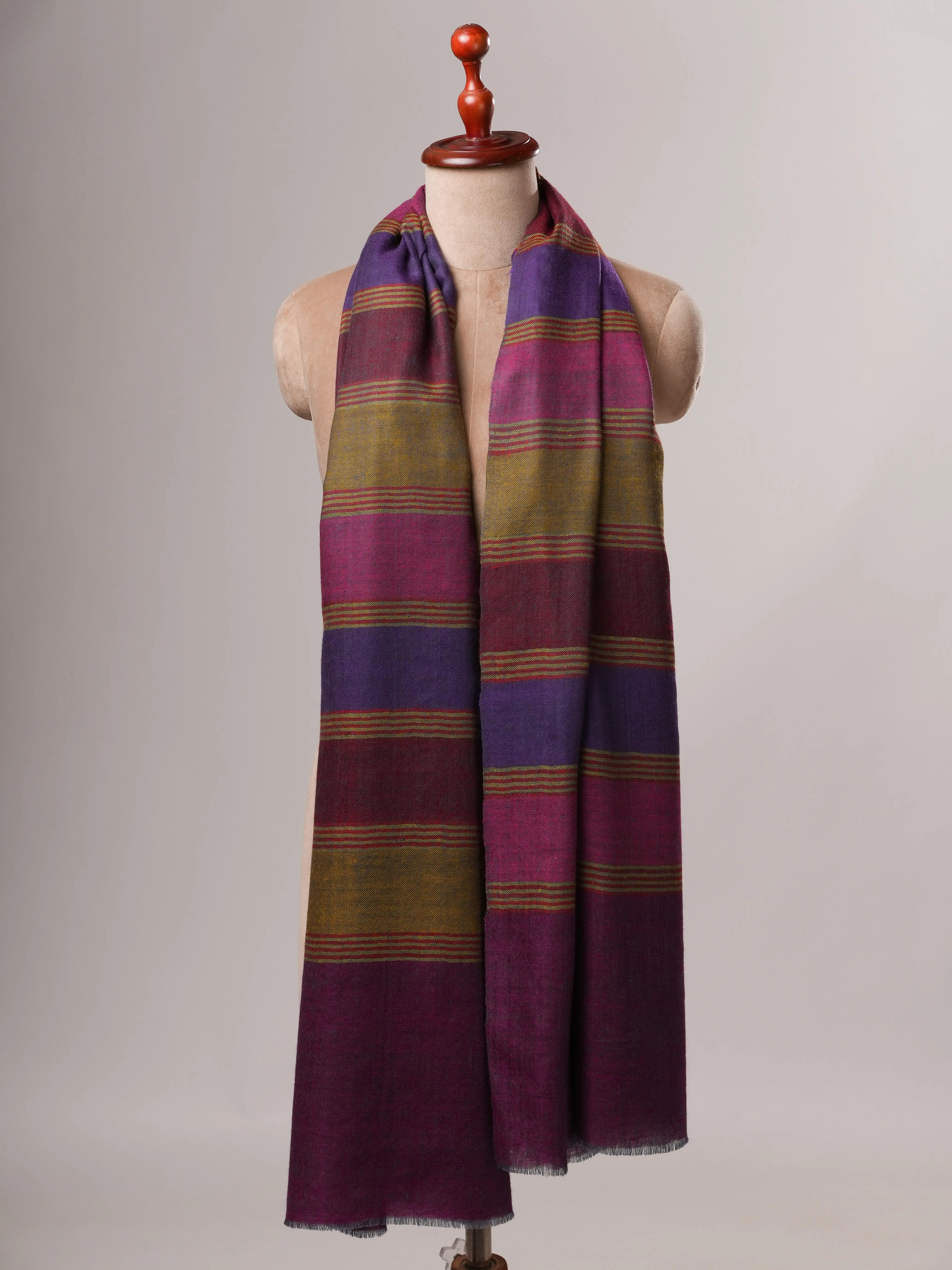 Zeitgenössischer handgewebter Pashmina-Schal mit bunten Streifen
