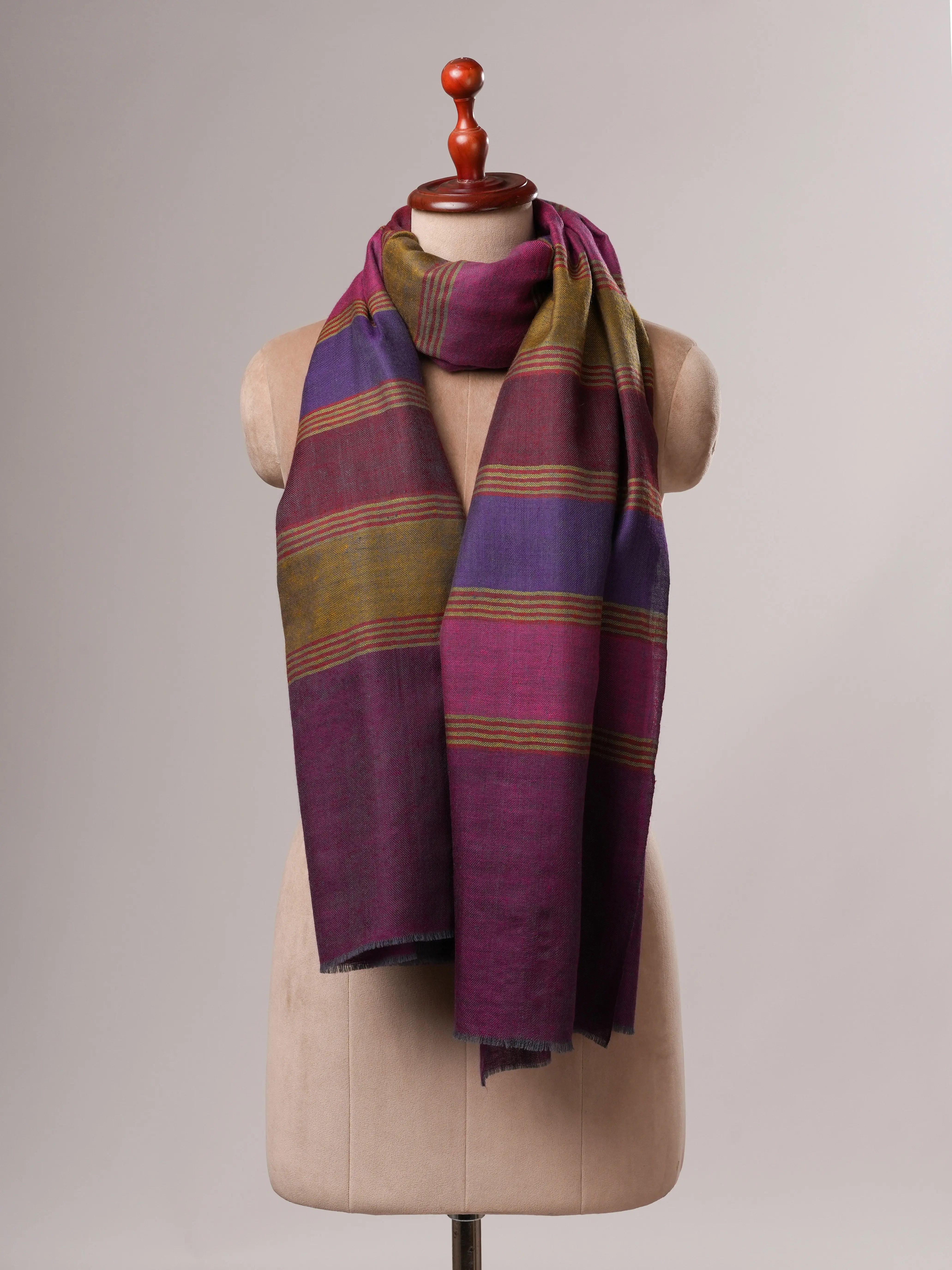 Zeitgenössischer handgewebter Pashmina-Schal mit bunten Streifen