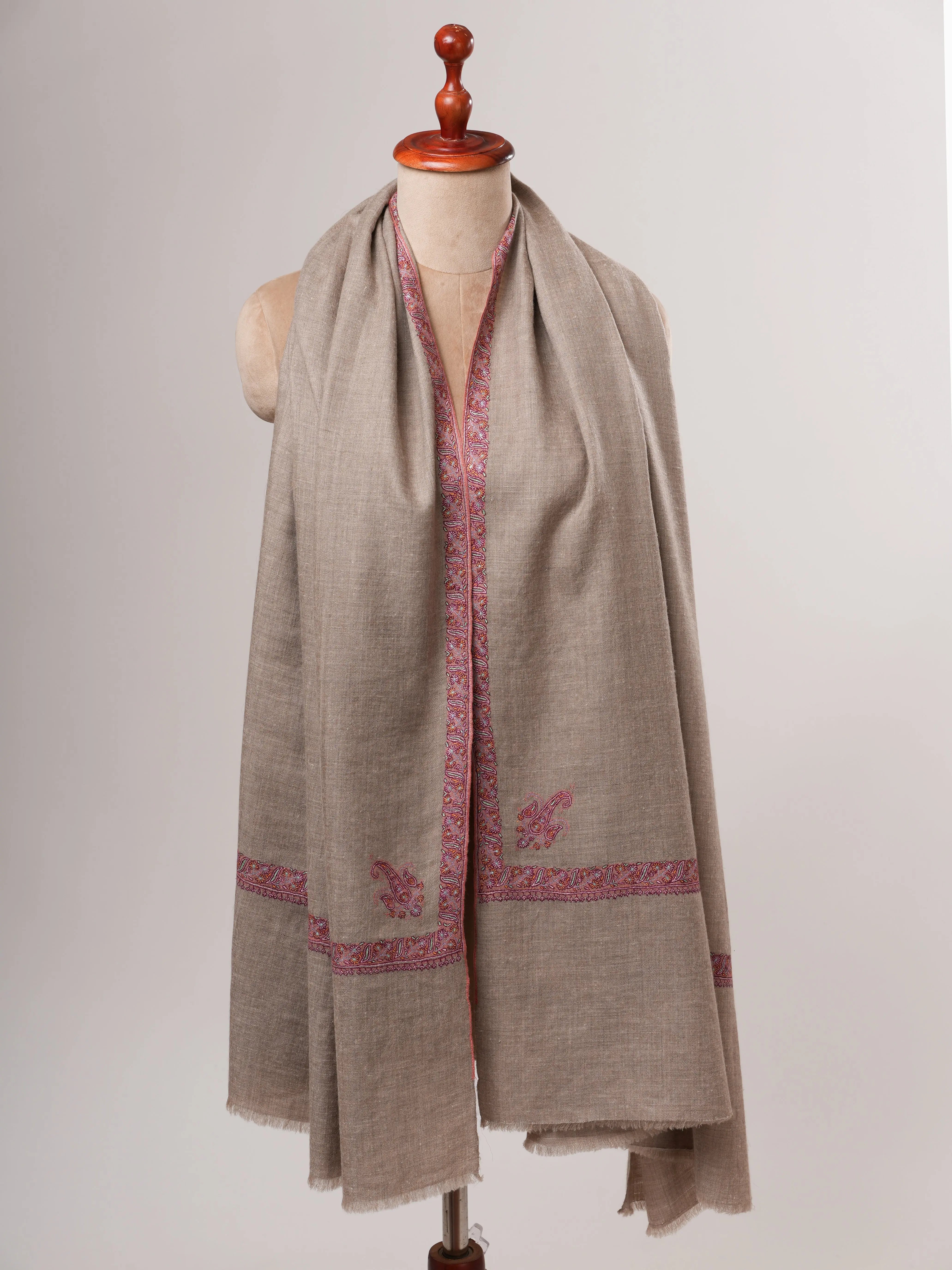 Natural Grey Hand Embroidered Kashmiri Pashmina Shawl – Handwoven Luxury Shahkaar