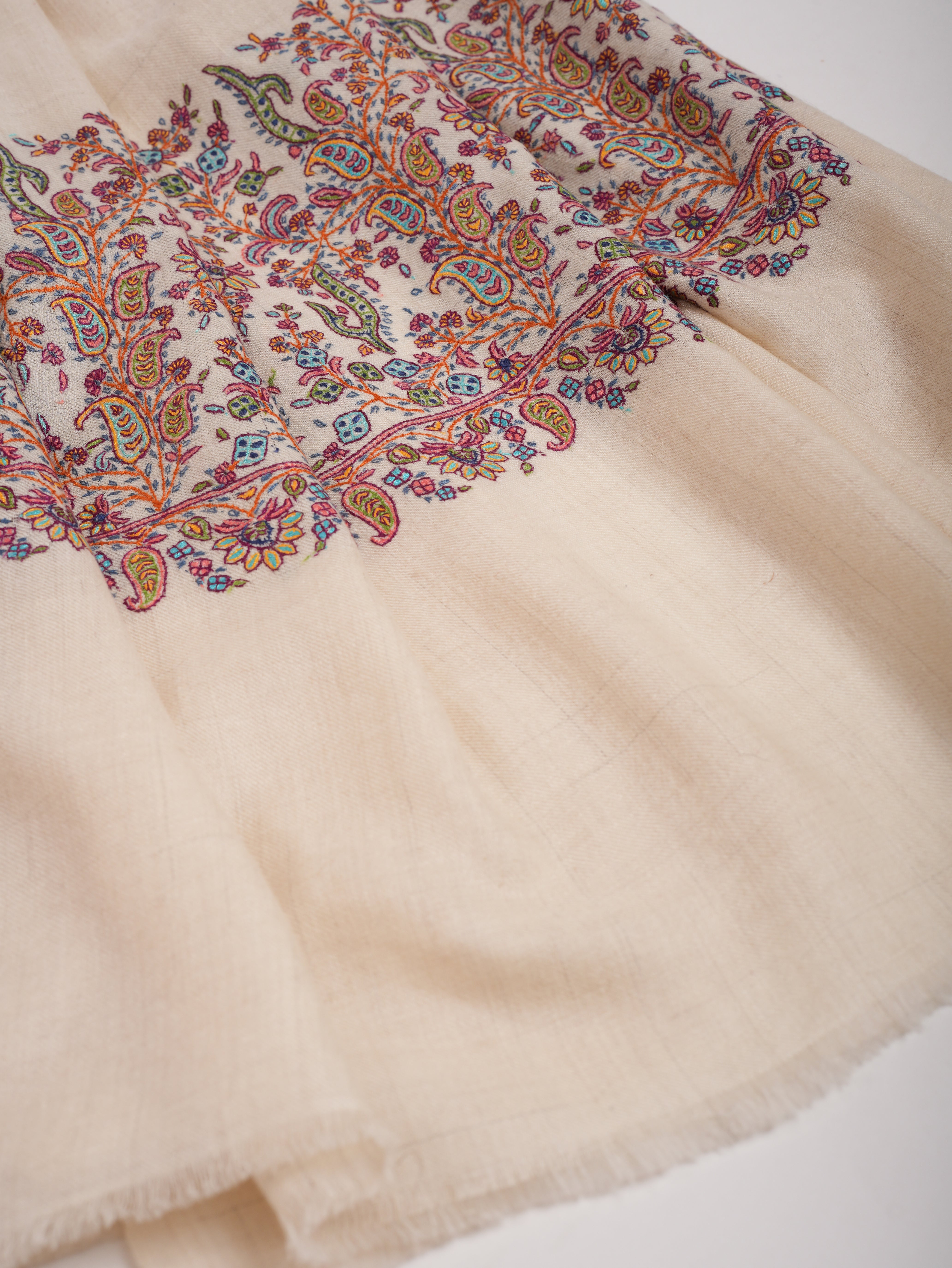 Ivory Pashmina Shawl with Paisley Embroidered Palla
