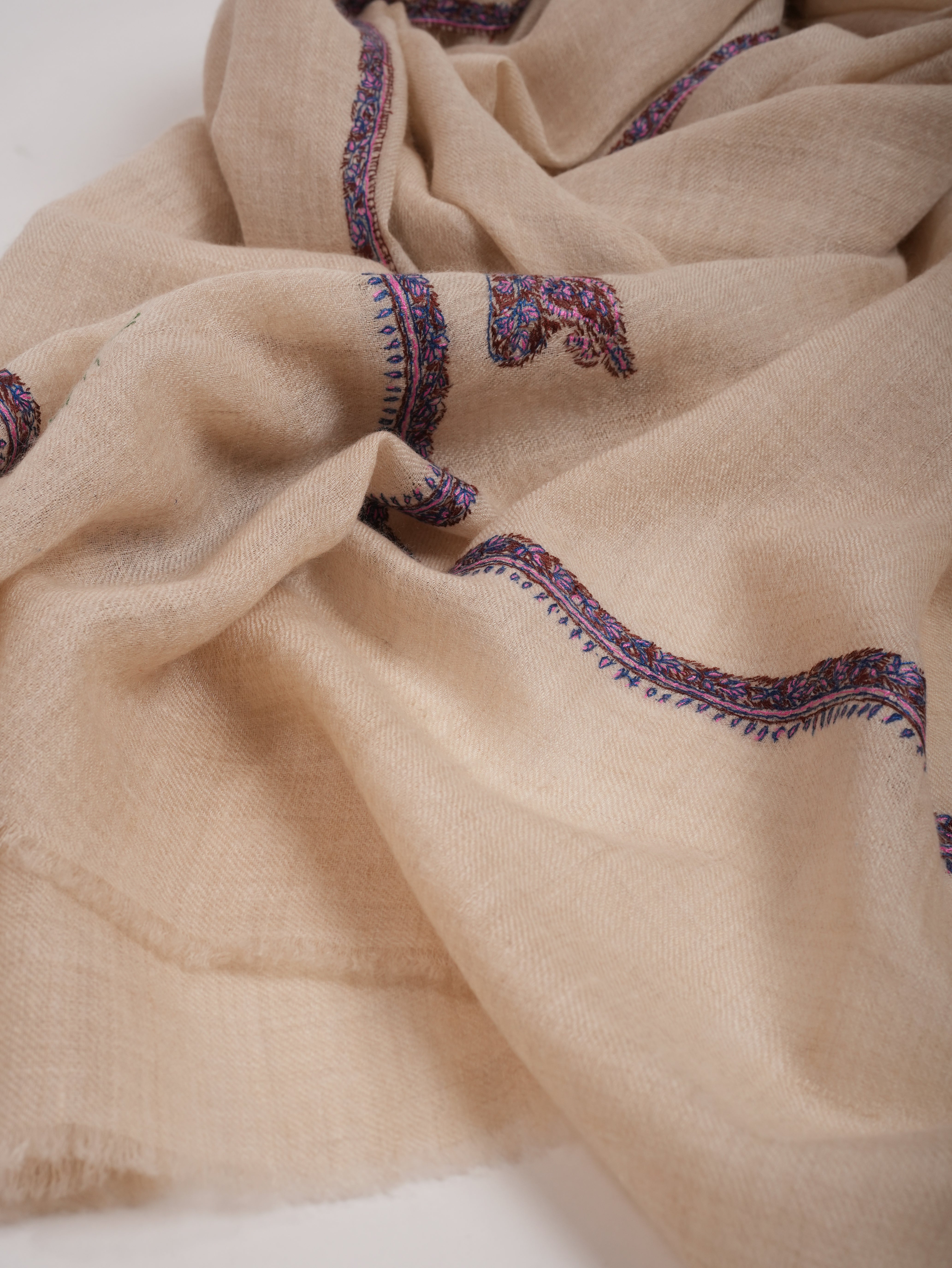 Off white Baildar Motif Sozni Needlework Cashmere Wrap