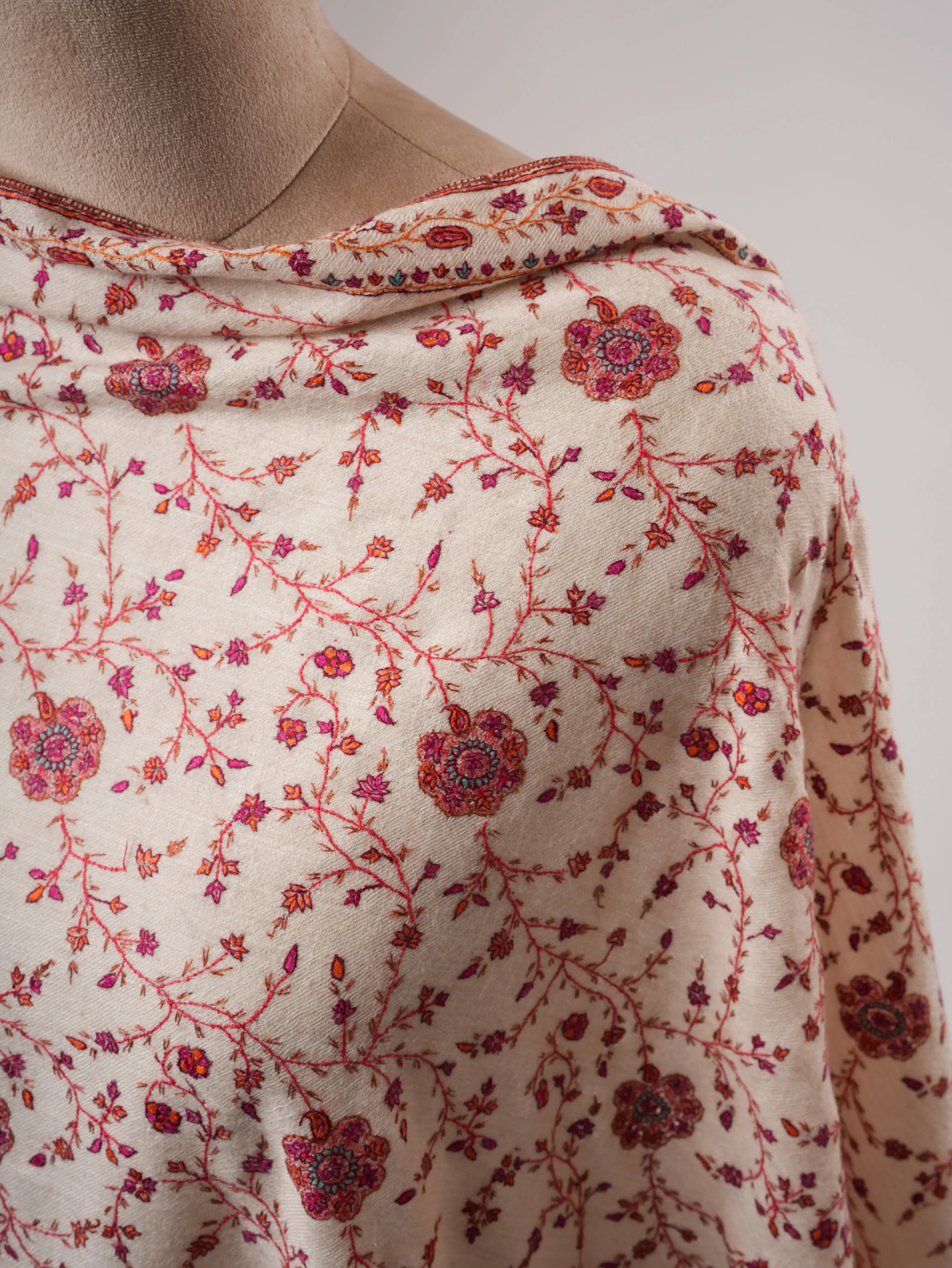 Natural Ivory Pashmina Shawl with Classic Sozni Embroidery Shahkaar