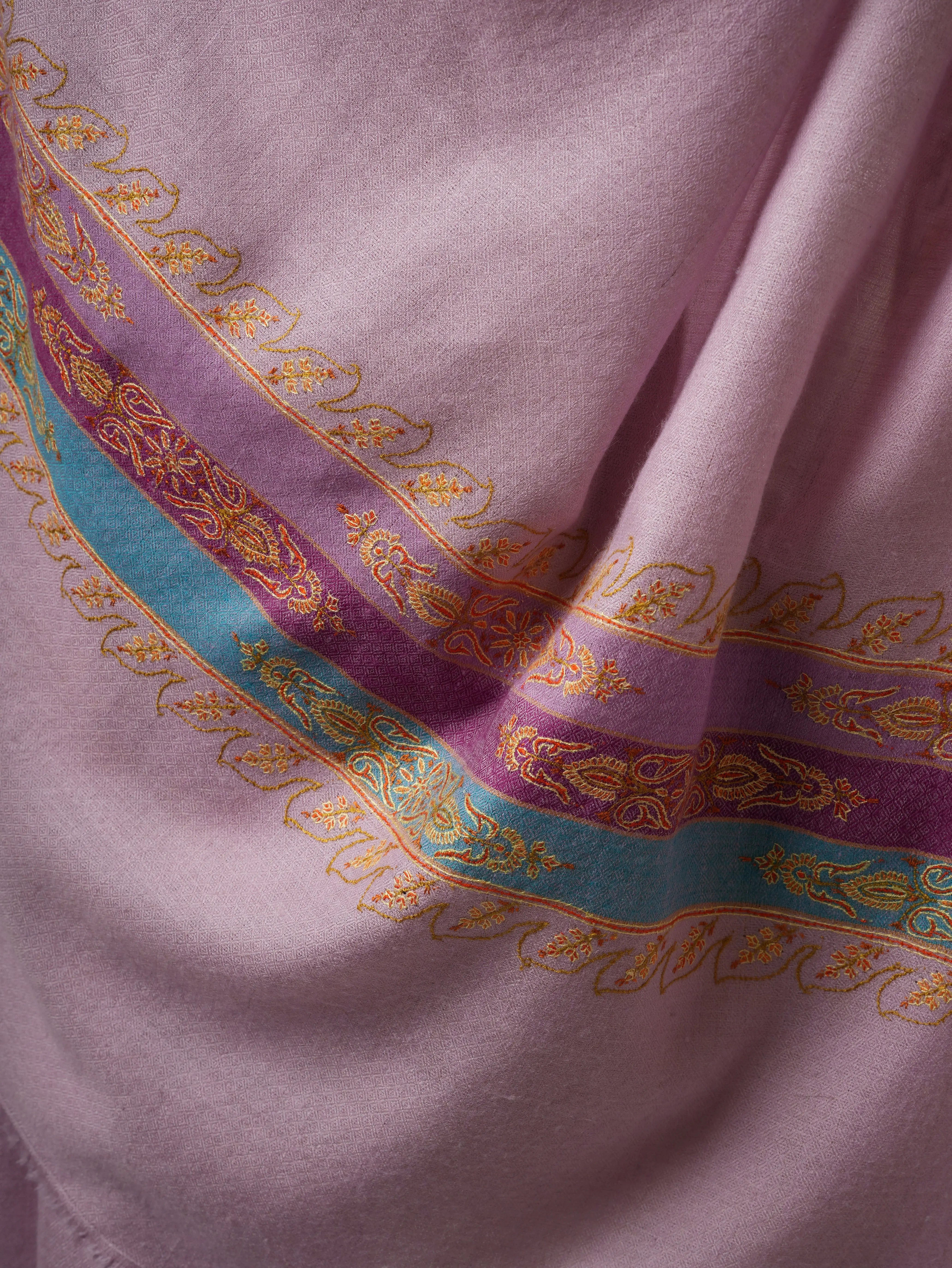 Lavender Pashmina Shawl – Handwoven with Palla Sozni Embroidery Shahkaar