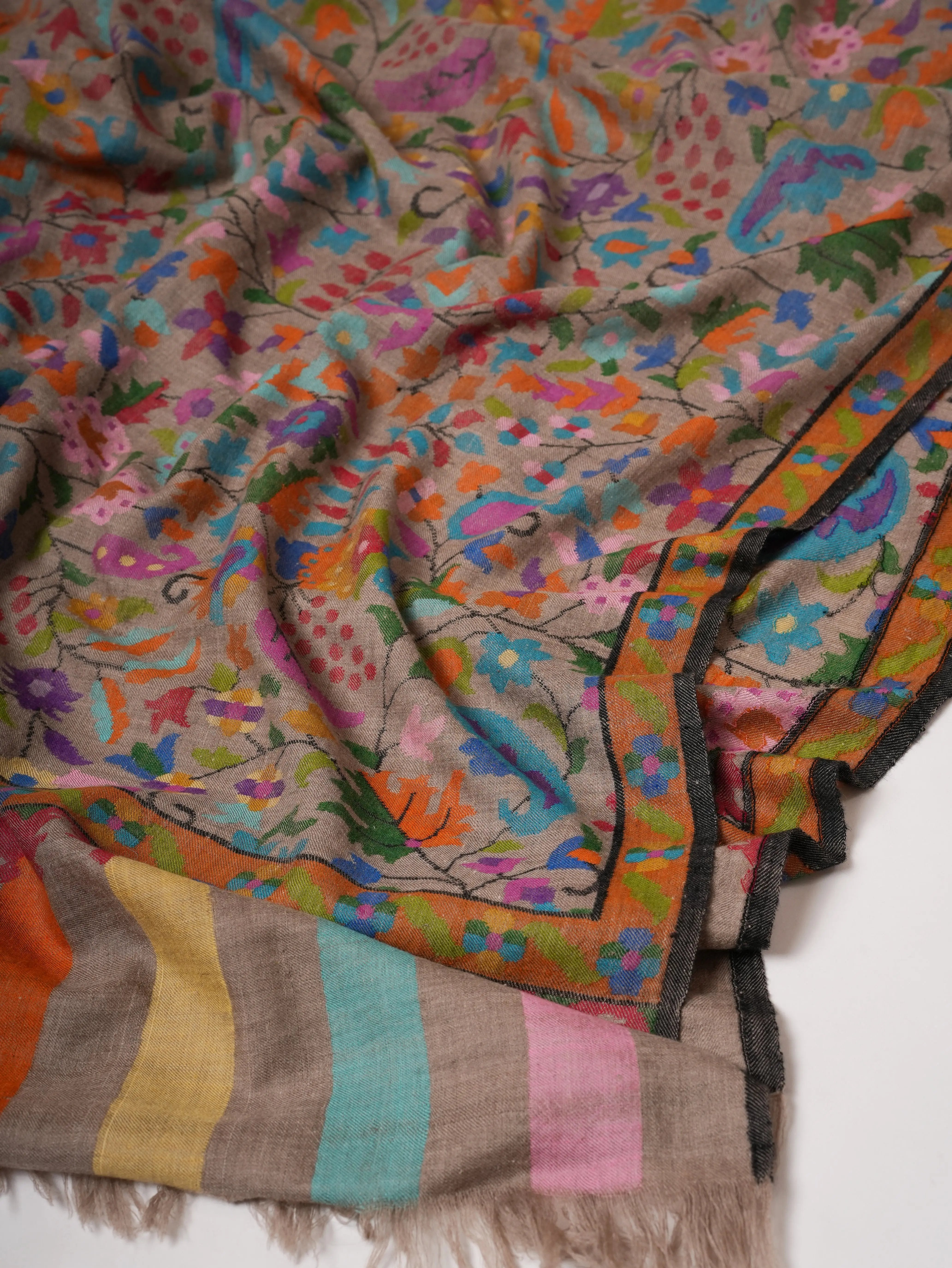 Natural Grey Oversized Kani Pashmina Wrap with Multicolor Motifs Shahkaar