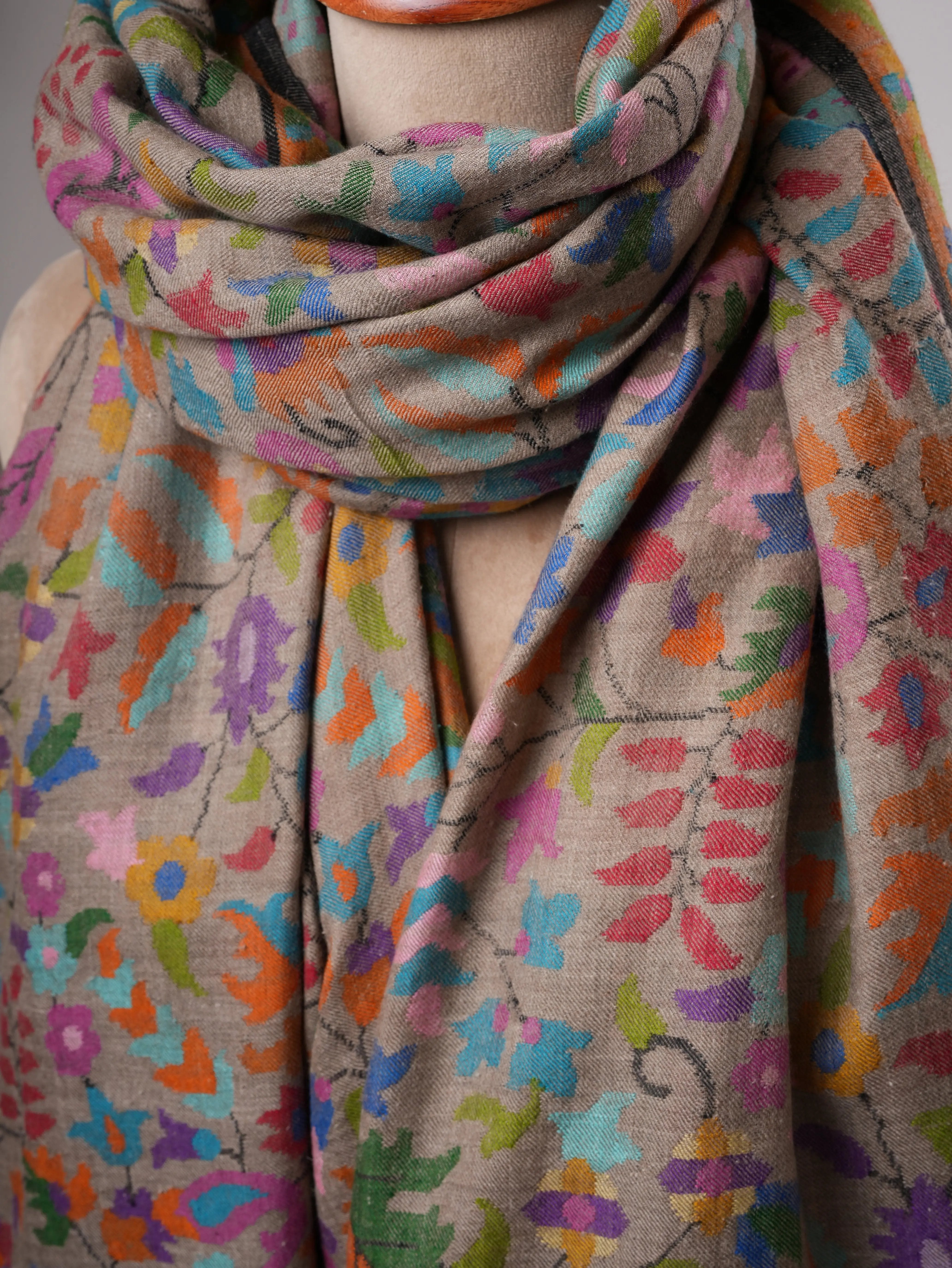 Natural Grey Oversized Kani Pashmina Wrap with Multicolor Motifs Shahkaar