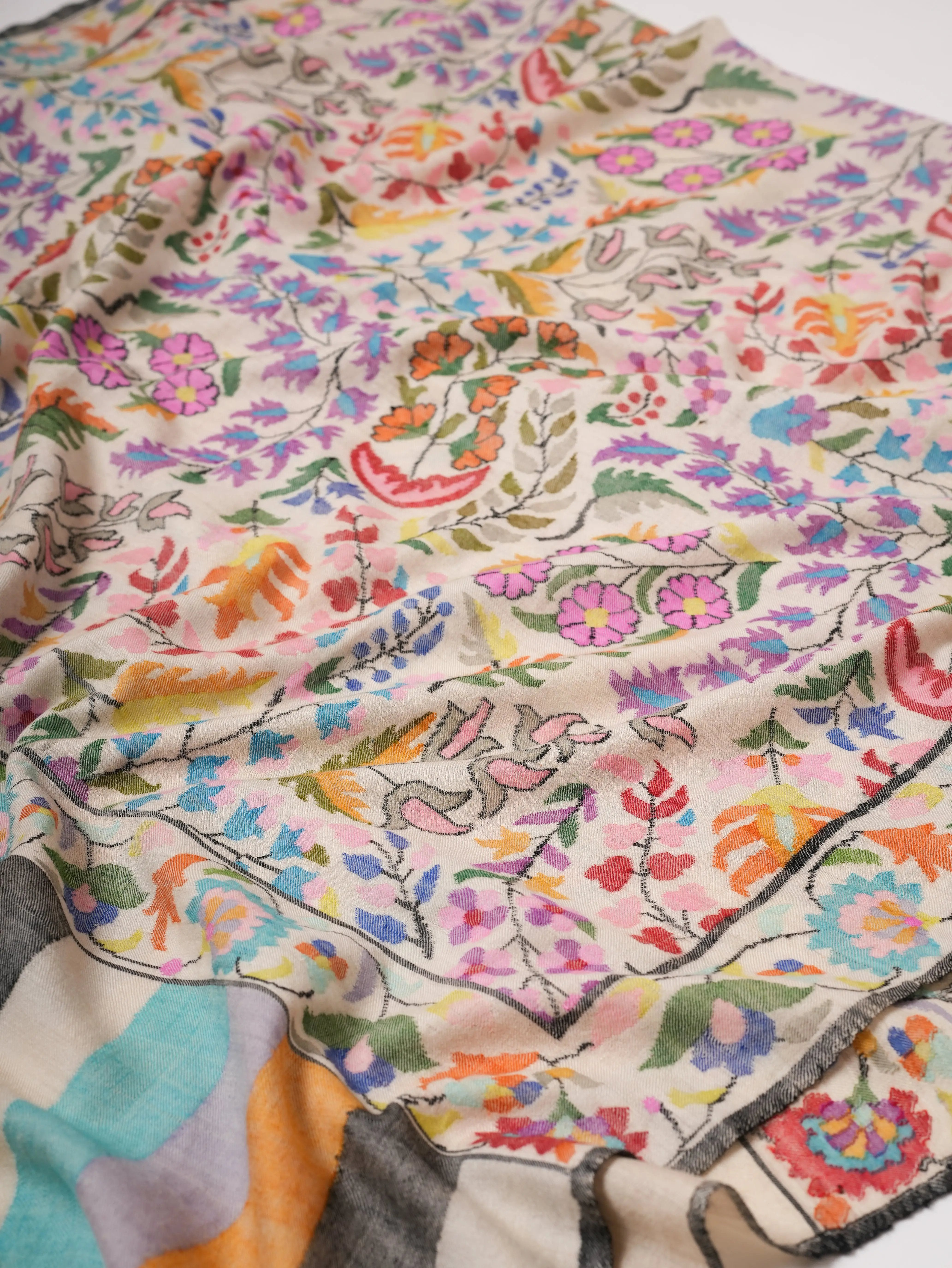 Ivory Authentic Kashmiri Kani Pashmina Shawl Shahkaar