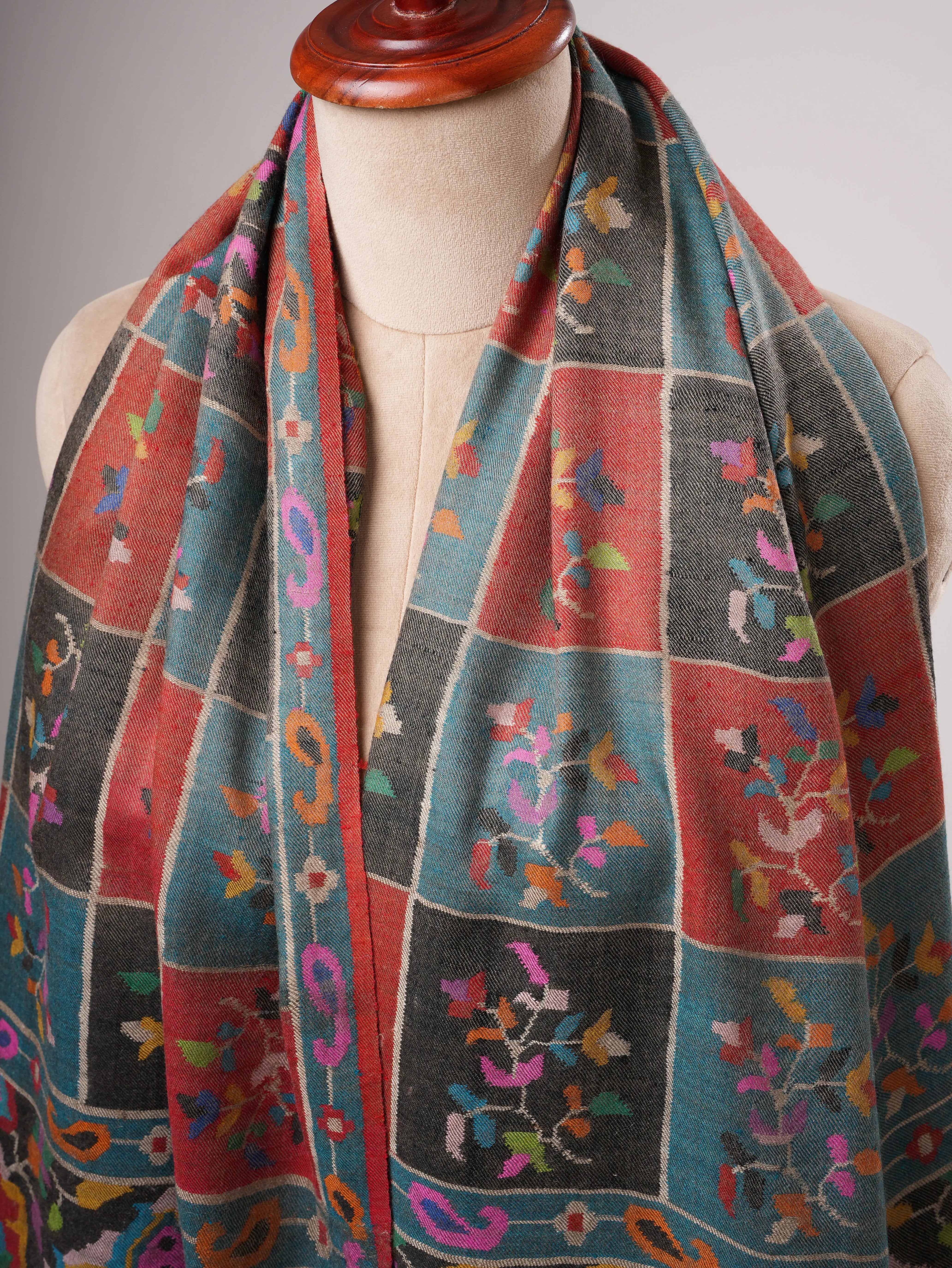 Handloomed Kashmiri Pure Kani Pashmina Shawl Shahkaar