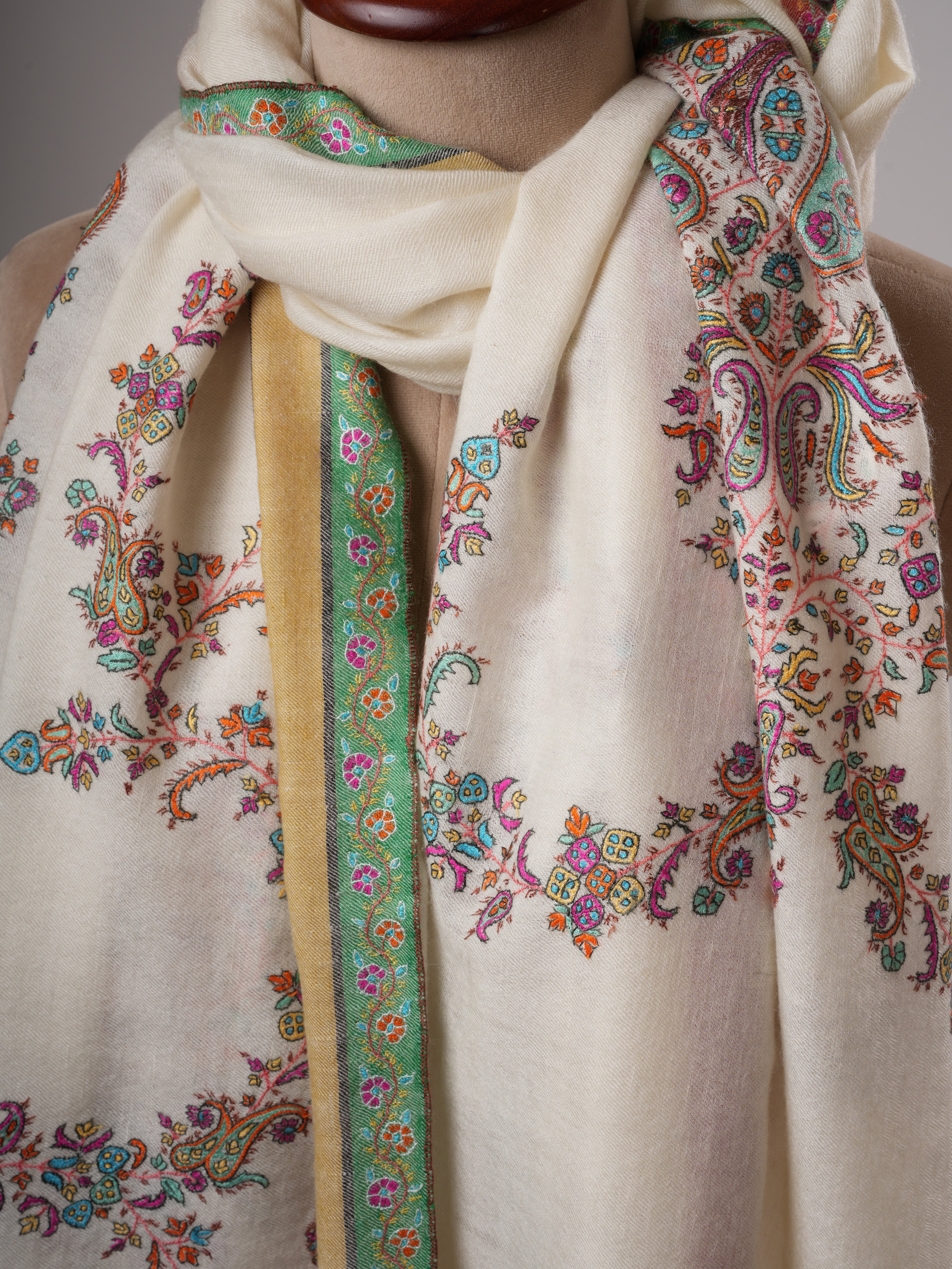 Sozni Hand Embroidered Baby Soft Kashmiri Pashmina Shawl Shahkaar
