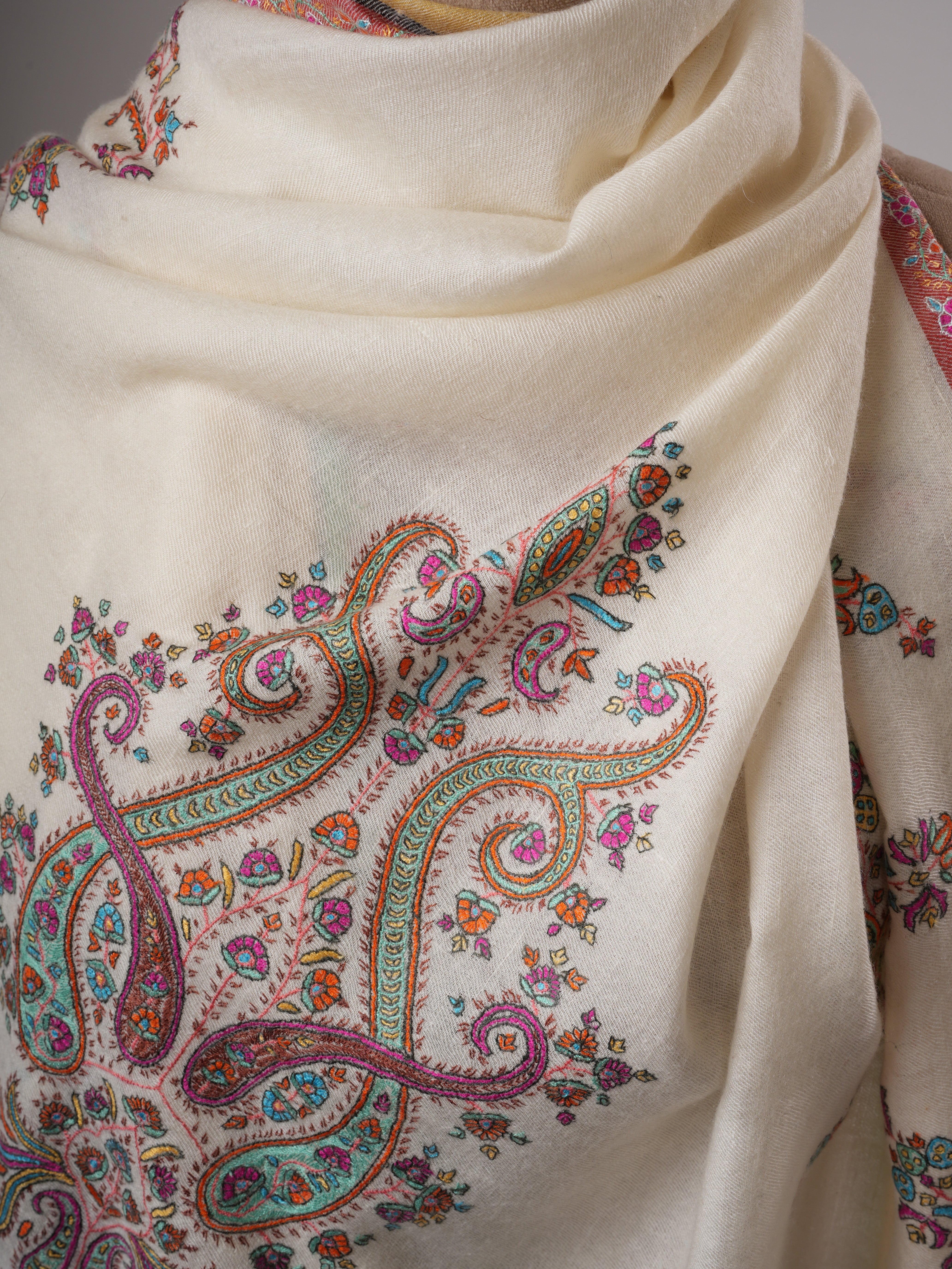 Sozni Hand Embroidered Baby Soft Kashmiri Pashmina Shawl Shahkaar
