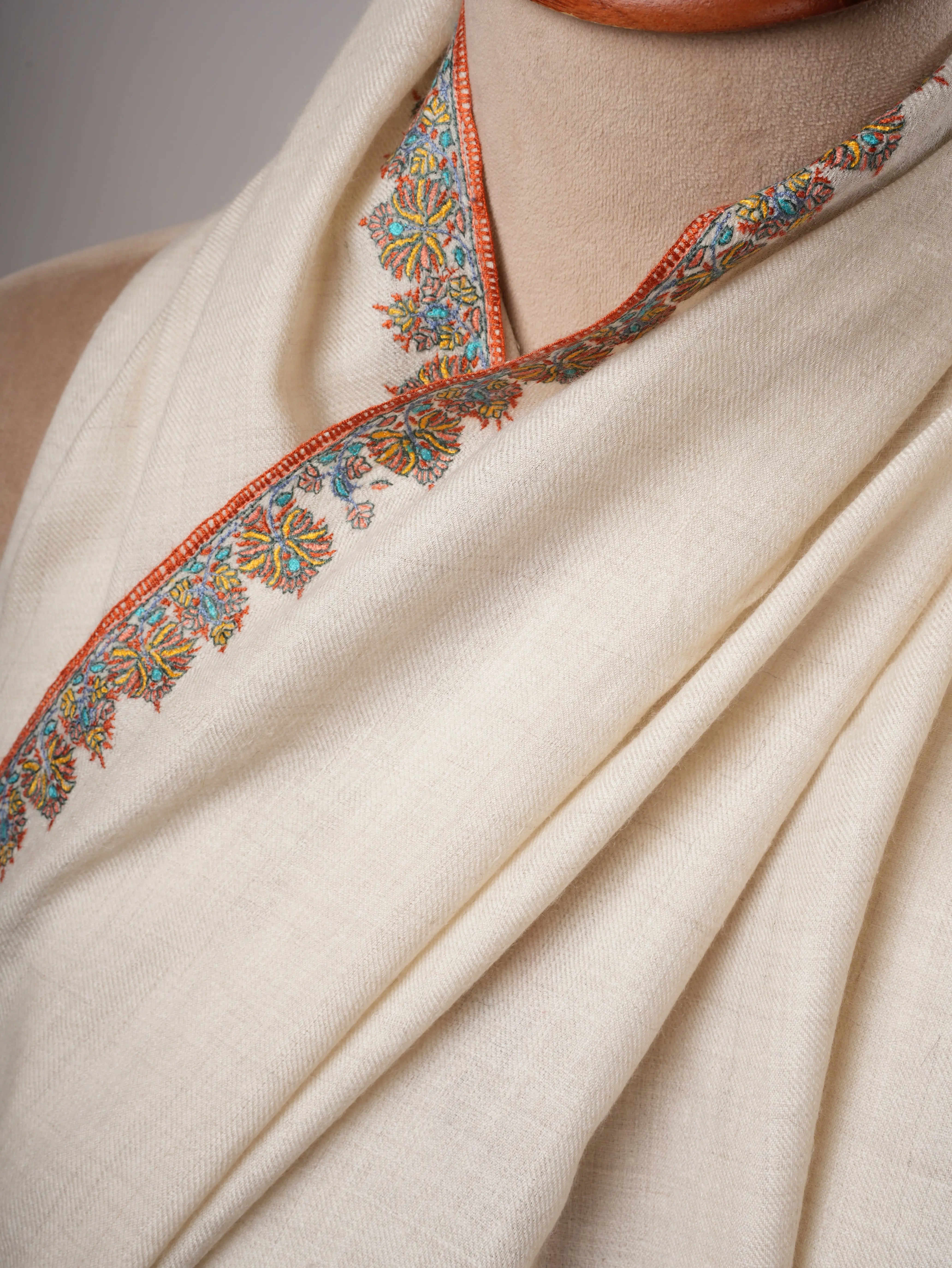 Natural Ivory Baby Soft Pashmina Shawl – Hand Embroidered Hashia Border Shahkaar