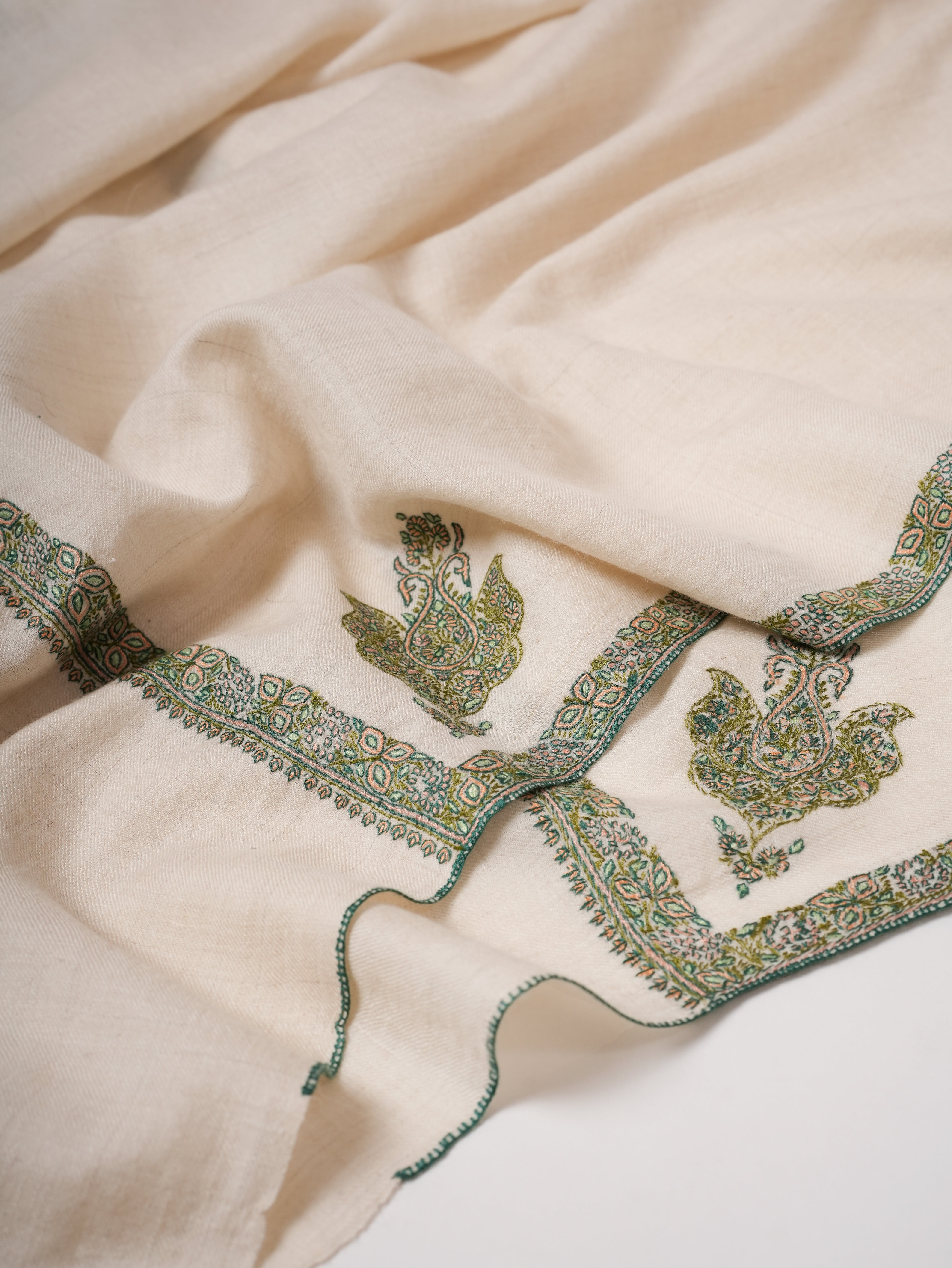 Hashia Sozni Embroidered Shahkaar Pashmina Shawl Shahkaar