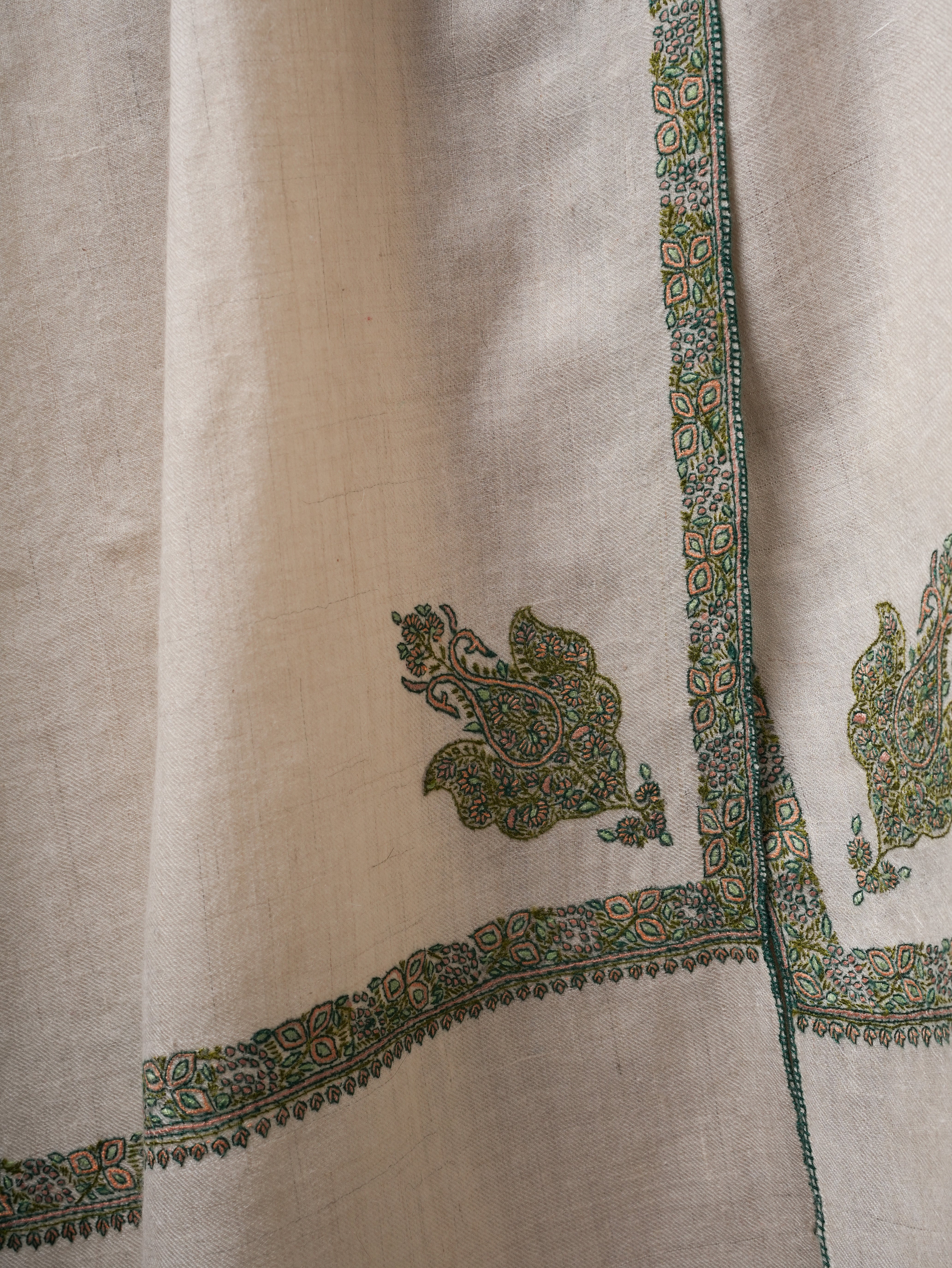 Hashia Sozni Embroidered Shahkaar Pashmina Shawl Shahkaar