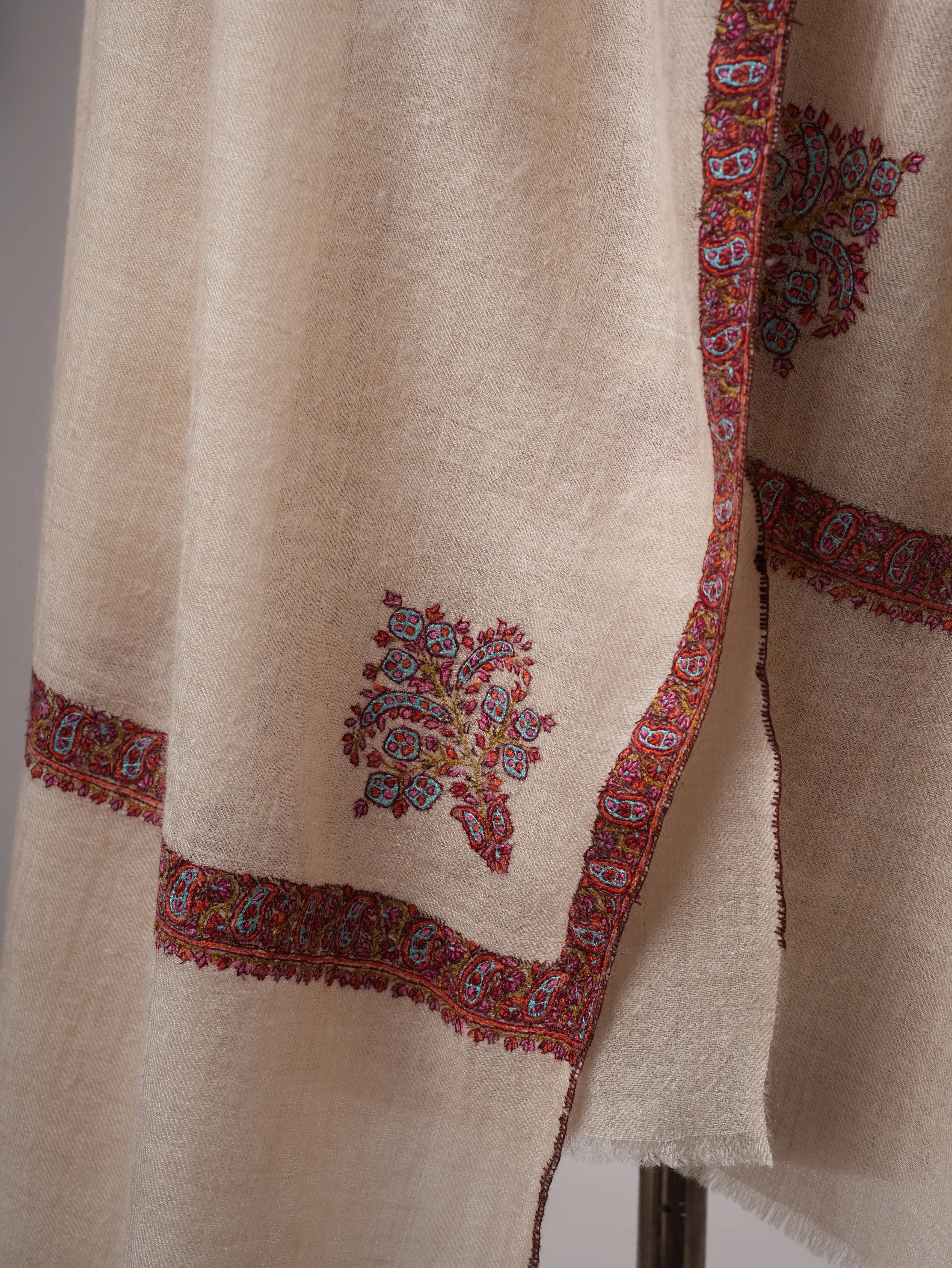 Featherlight Kashmiri Cashmere Scarf Featuring Hashia Handwork Shahkaar