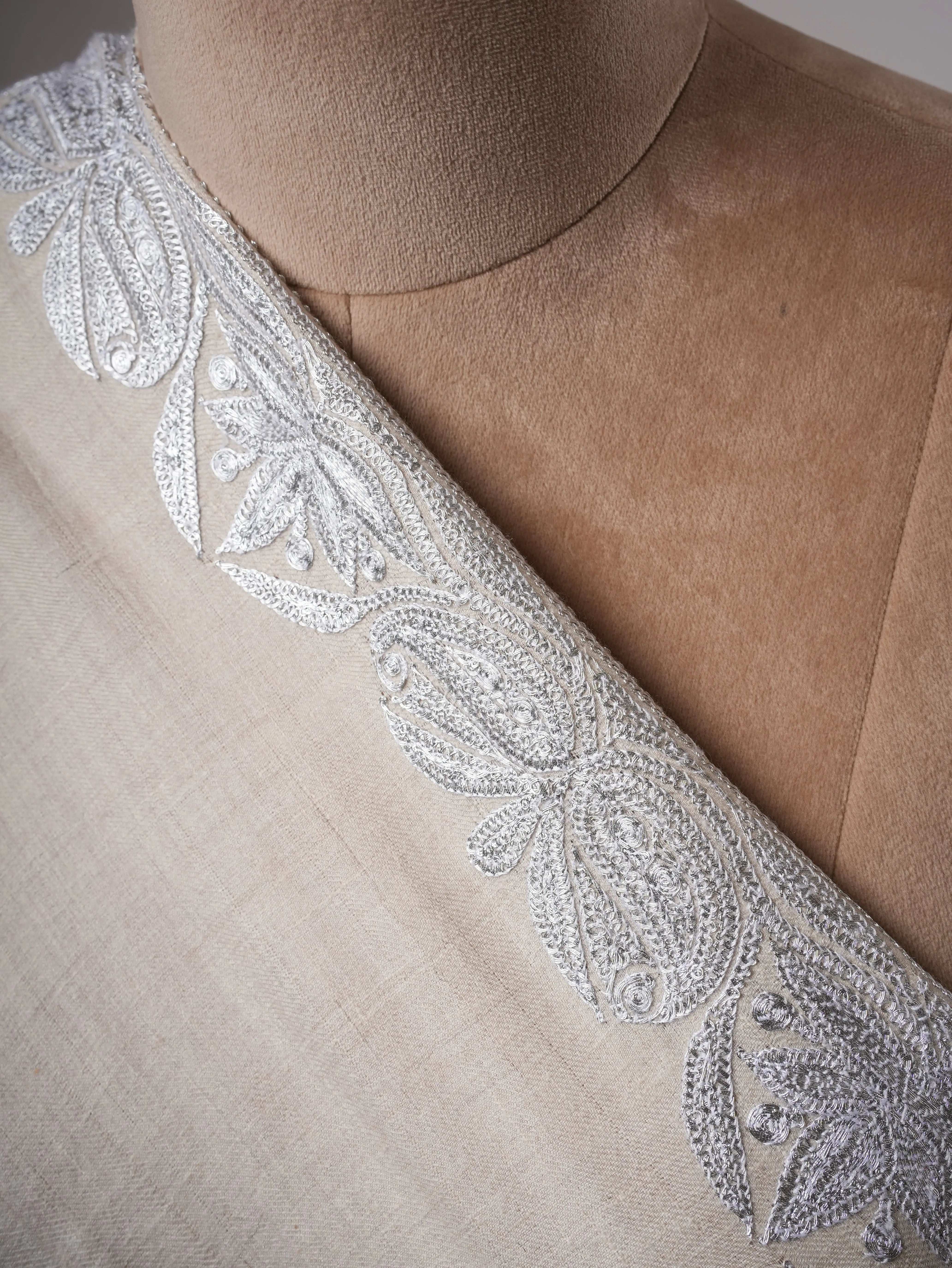 Handwoven White Pashmina with Traditional Silver Tilla Embroidery Shahkaar