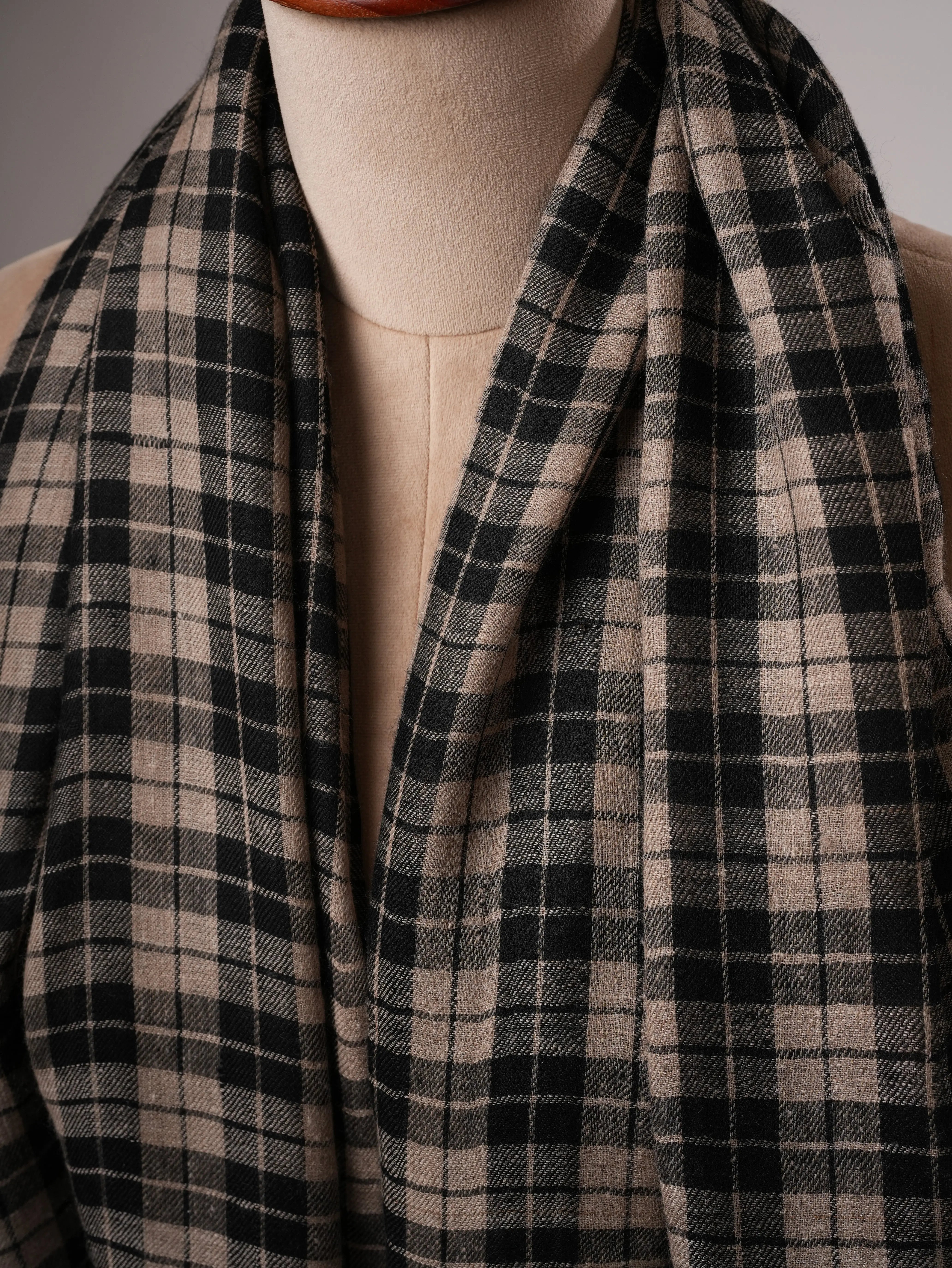 Handloomed Black and Grey Check Pashmina Shawl Shahkaar