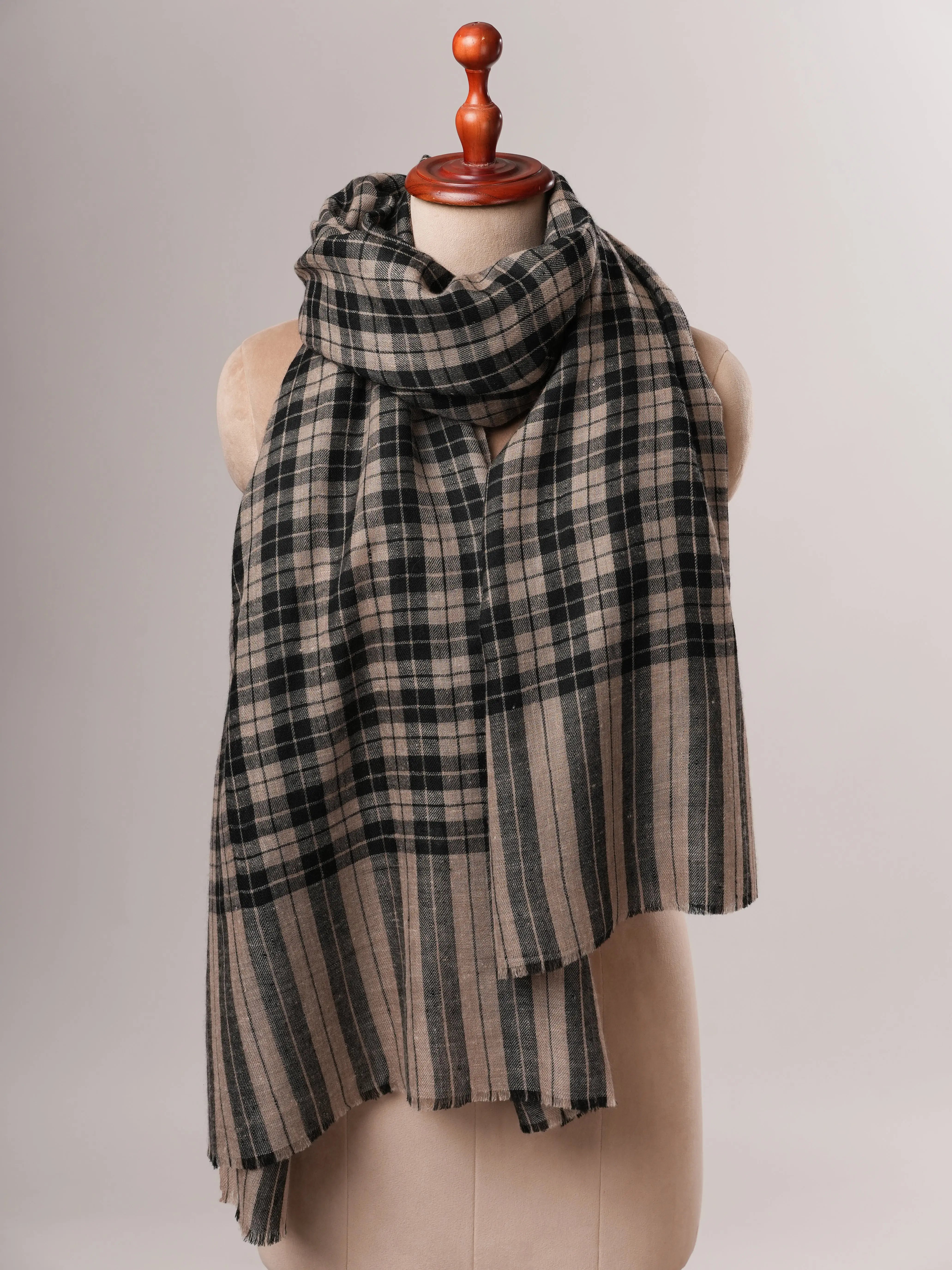 Handloomed Black and Grey Check Pashmina Shawl Shahkaar