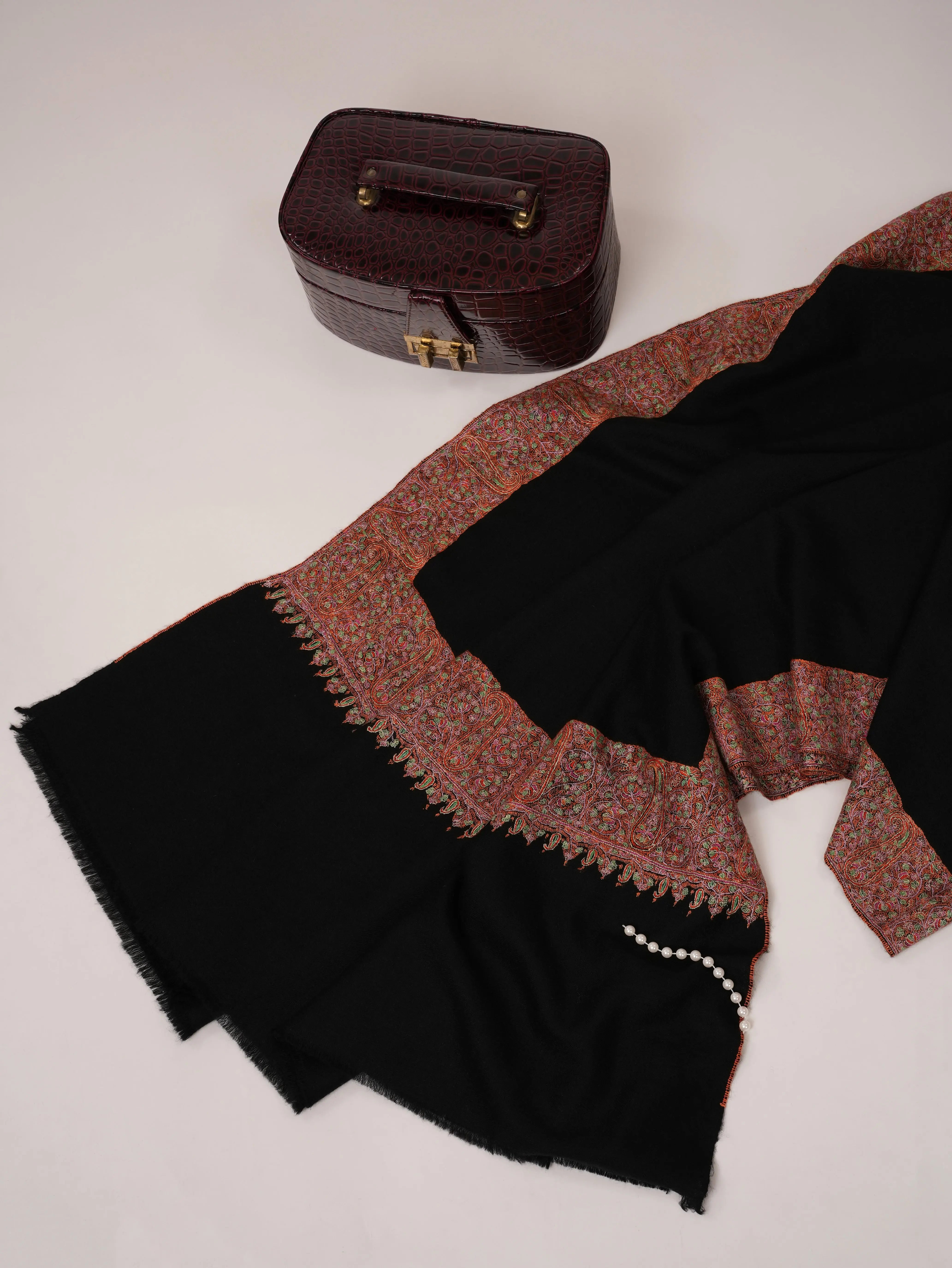 Black Sozni Classic Daurdar Hand Embroidered Pure Pashmina Shawl Shahkaar.com