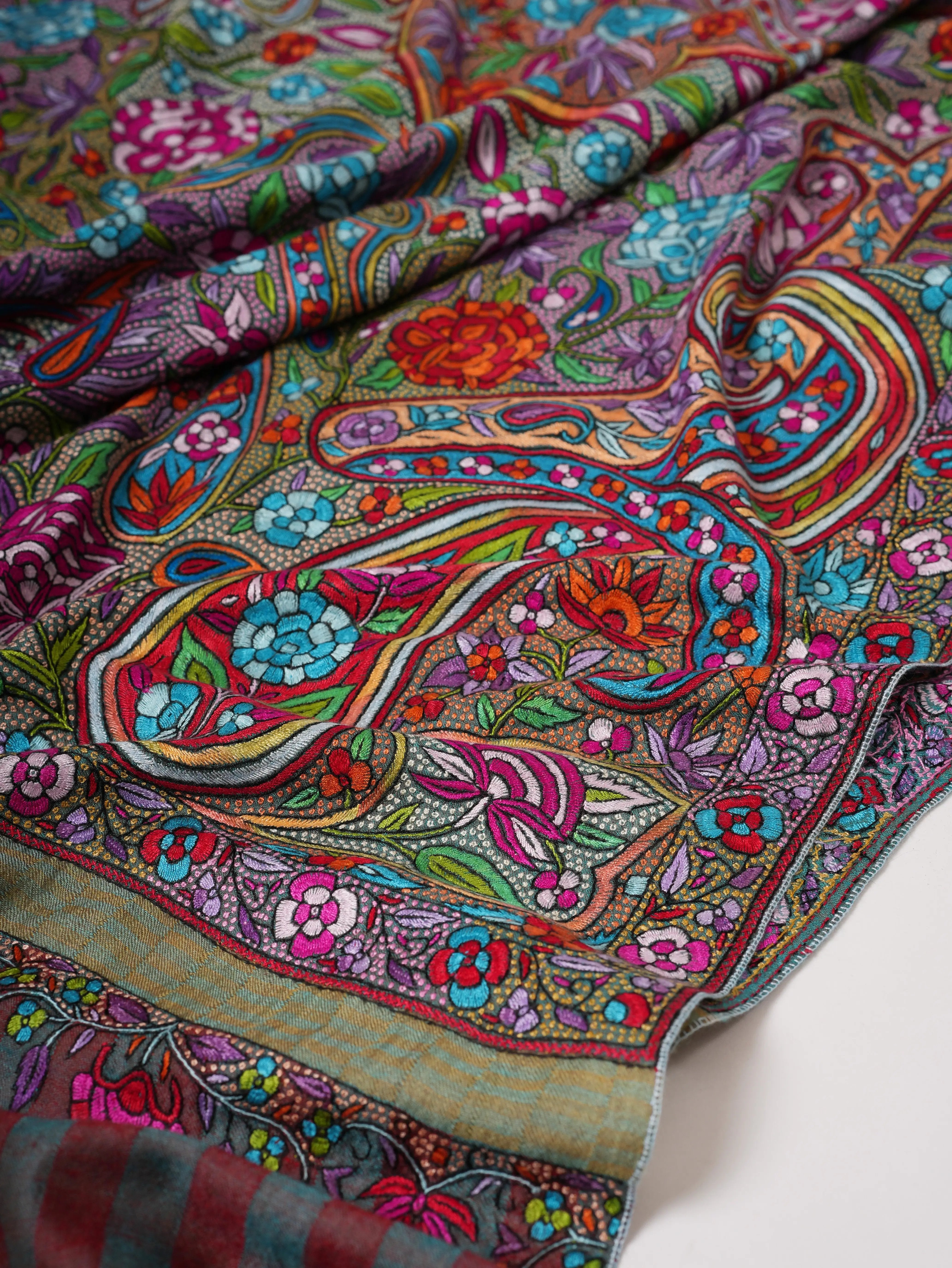 Handwoven Pashmina Jamavar Shawl with Papermachie Detailing Shahkaar