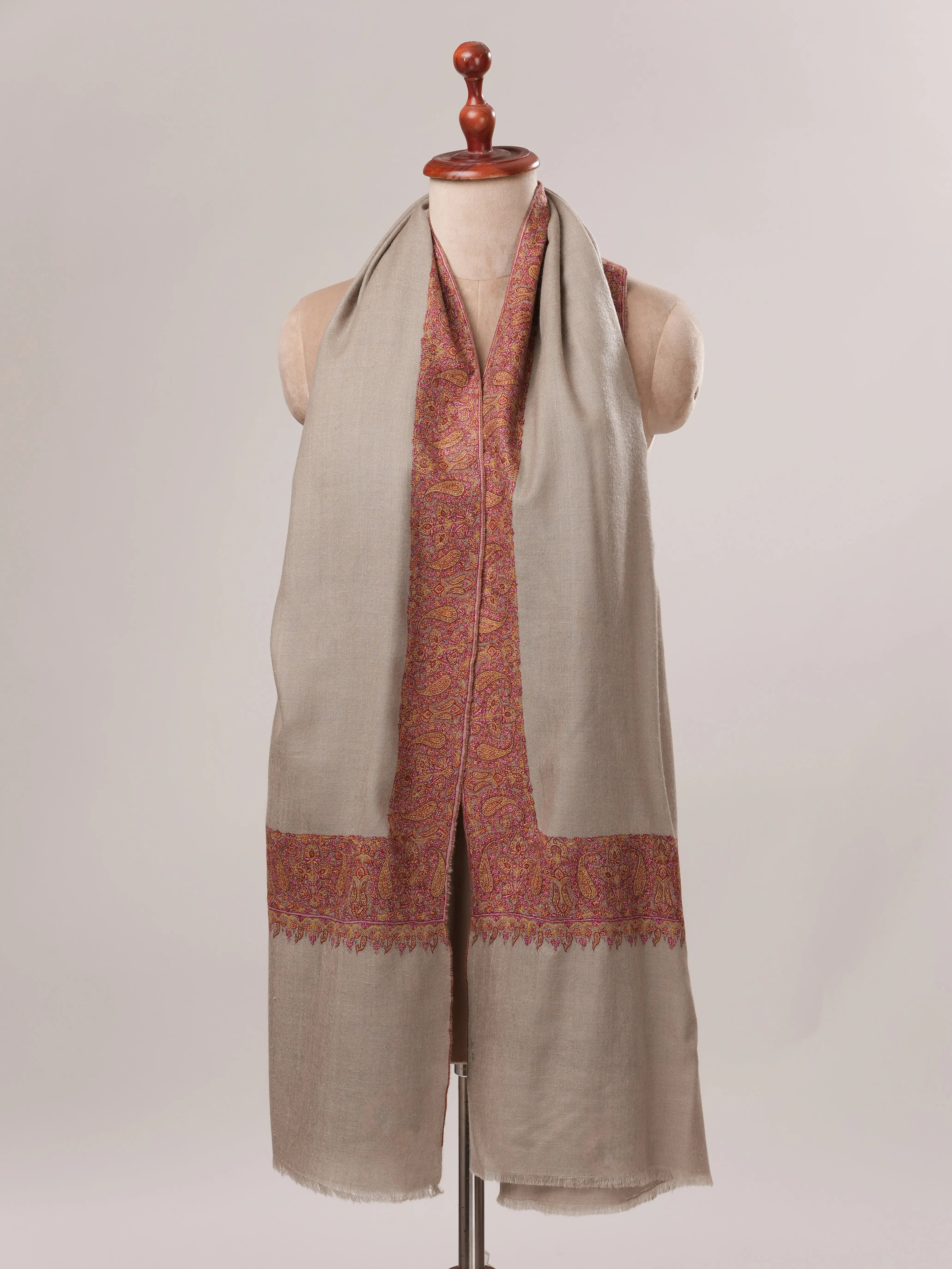 Handspun Pashmina Shawl with Classic Daurdar Hand Embroidery Shahkaar.com