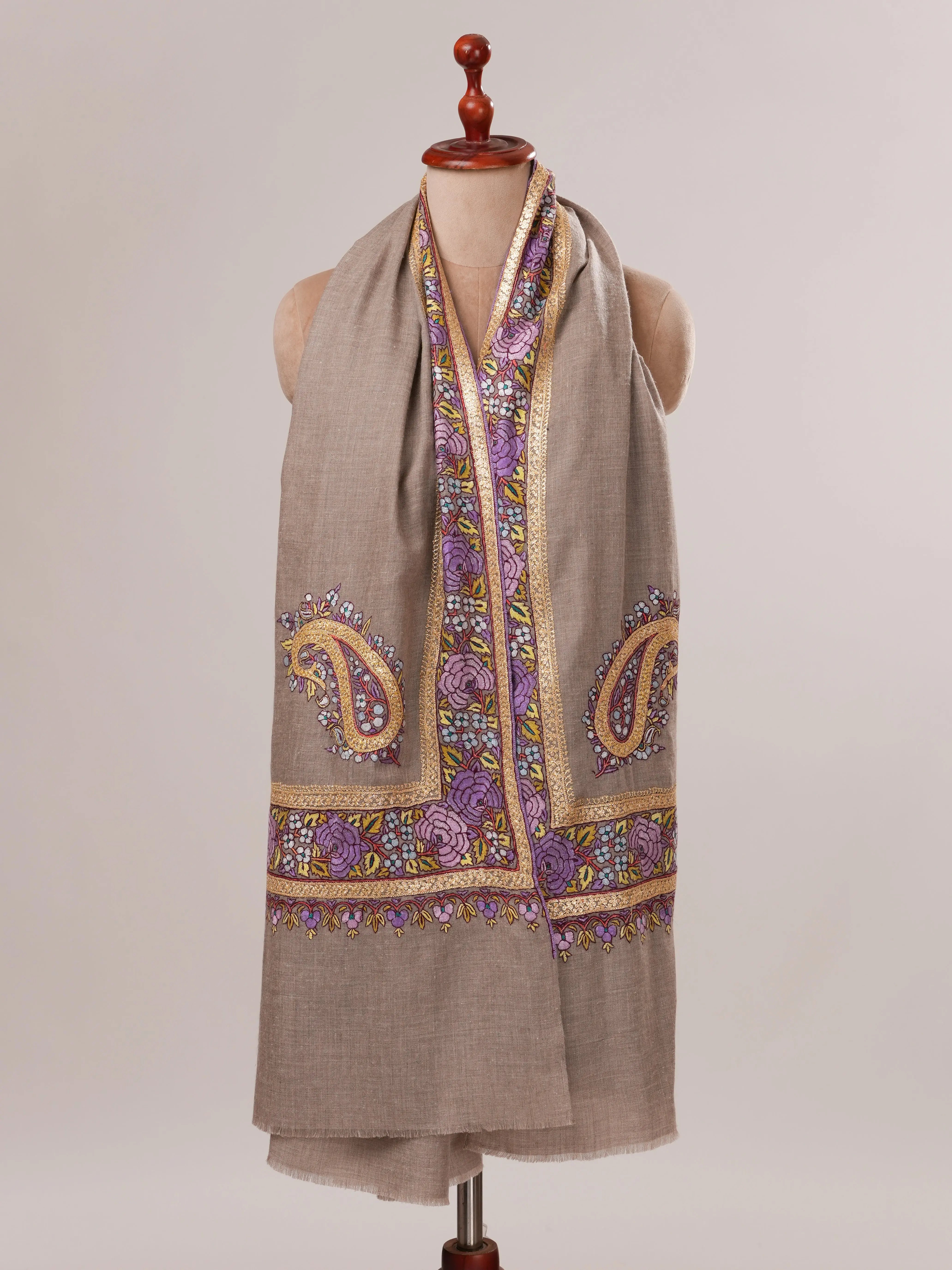Natural Grey Pashmina Shawl with Daurdar Hand Embroidery Shahkaar.com