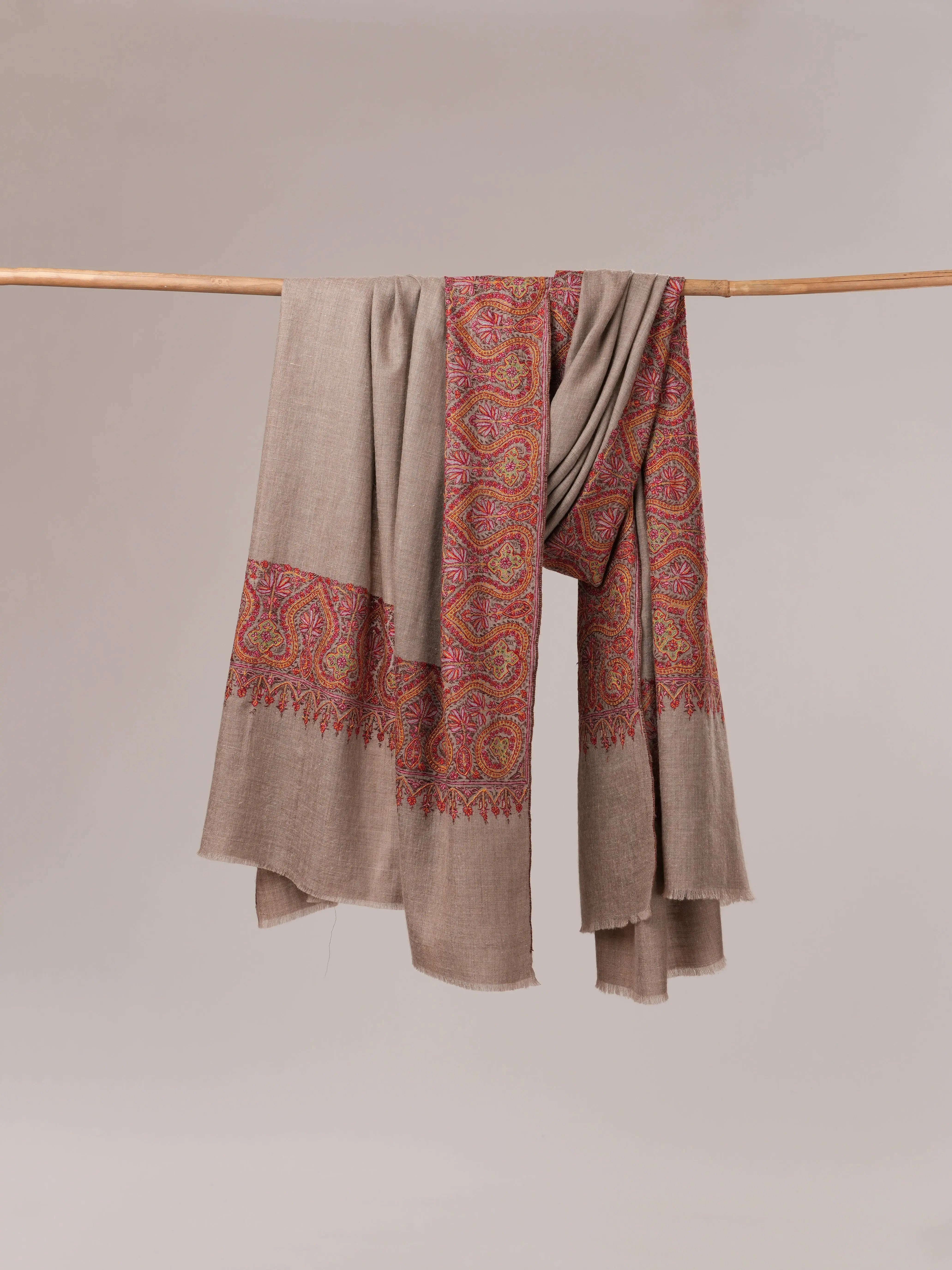 Natural Grey Pashmina Shawl with Daurdar Hand Embroidery Shahkaar.com