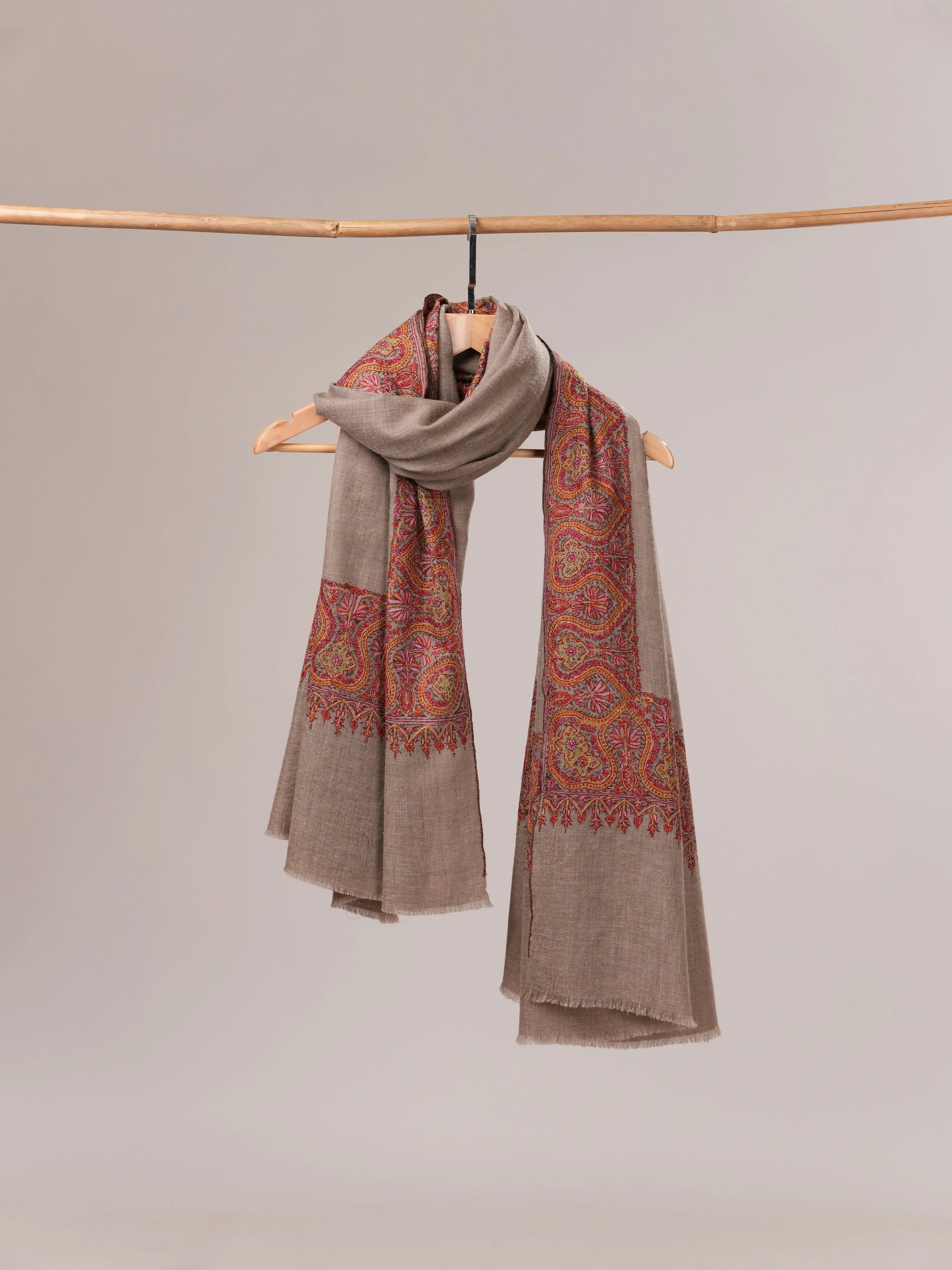 Natural Grey Pashmina Shawl with Daurdar Hand Embroidery Shahkaar.com