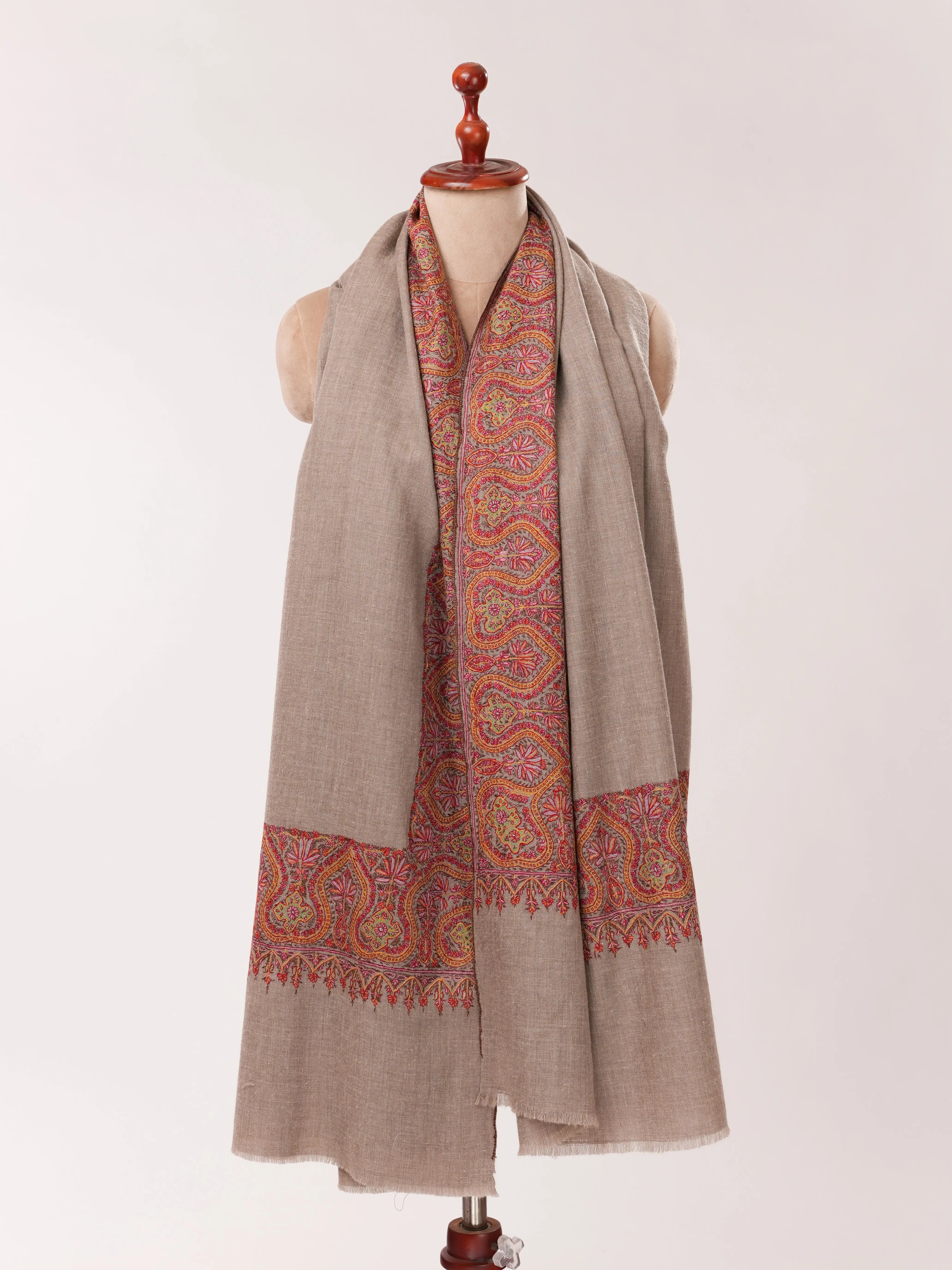 Natural Grey Pashmina Shawl with Daurdar Hand Embroidery Shahkaar.com