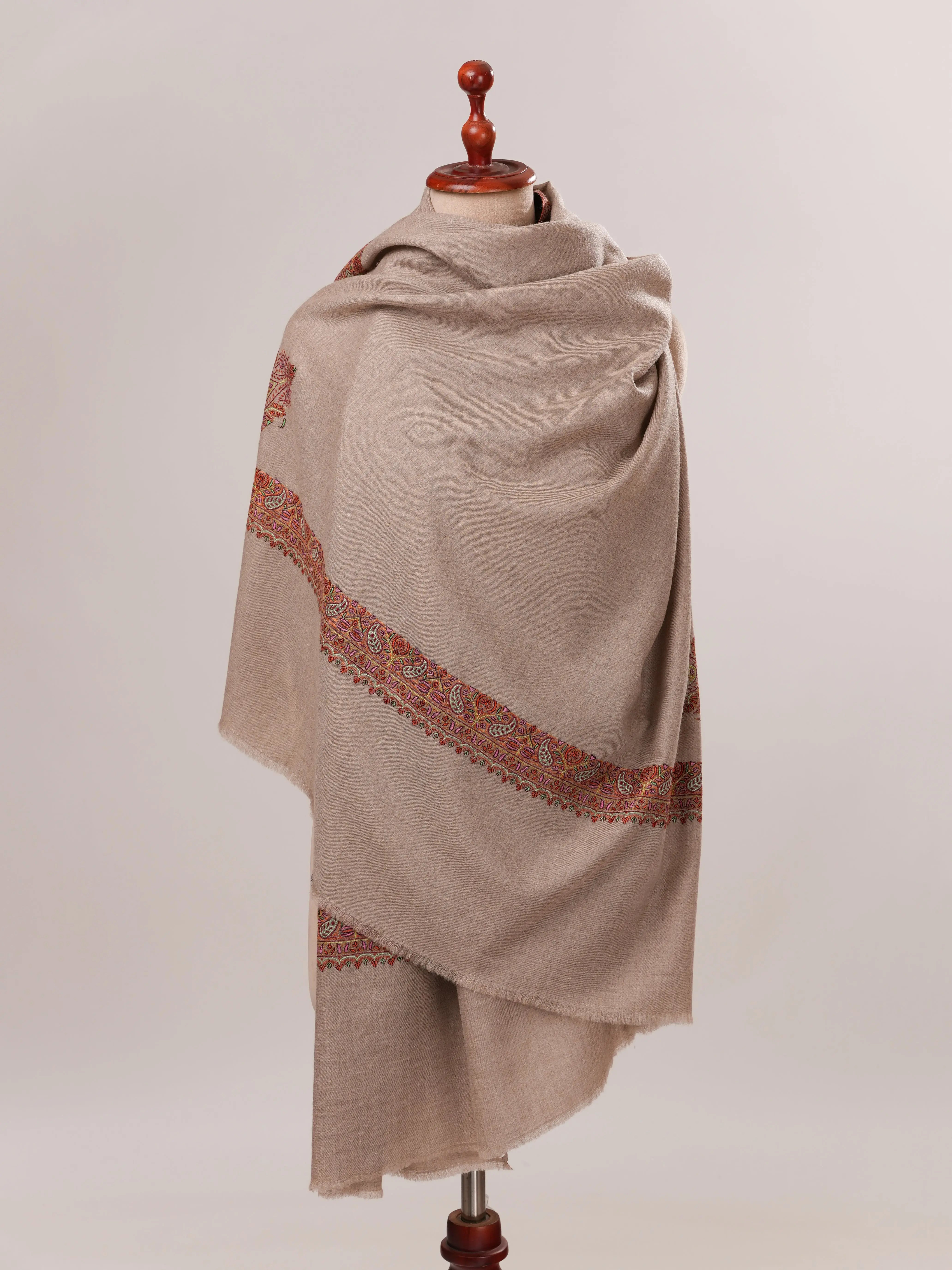 Classic Hand Embroidered Pure Pashmina Shawl with Daur & Koon Motif Shahkaar.com