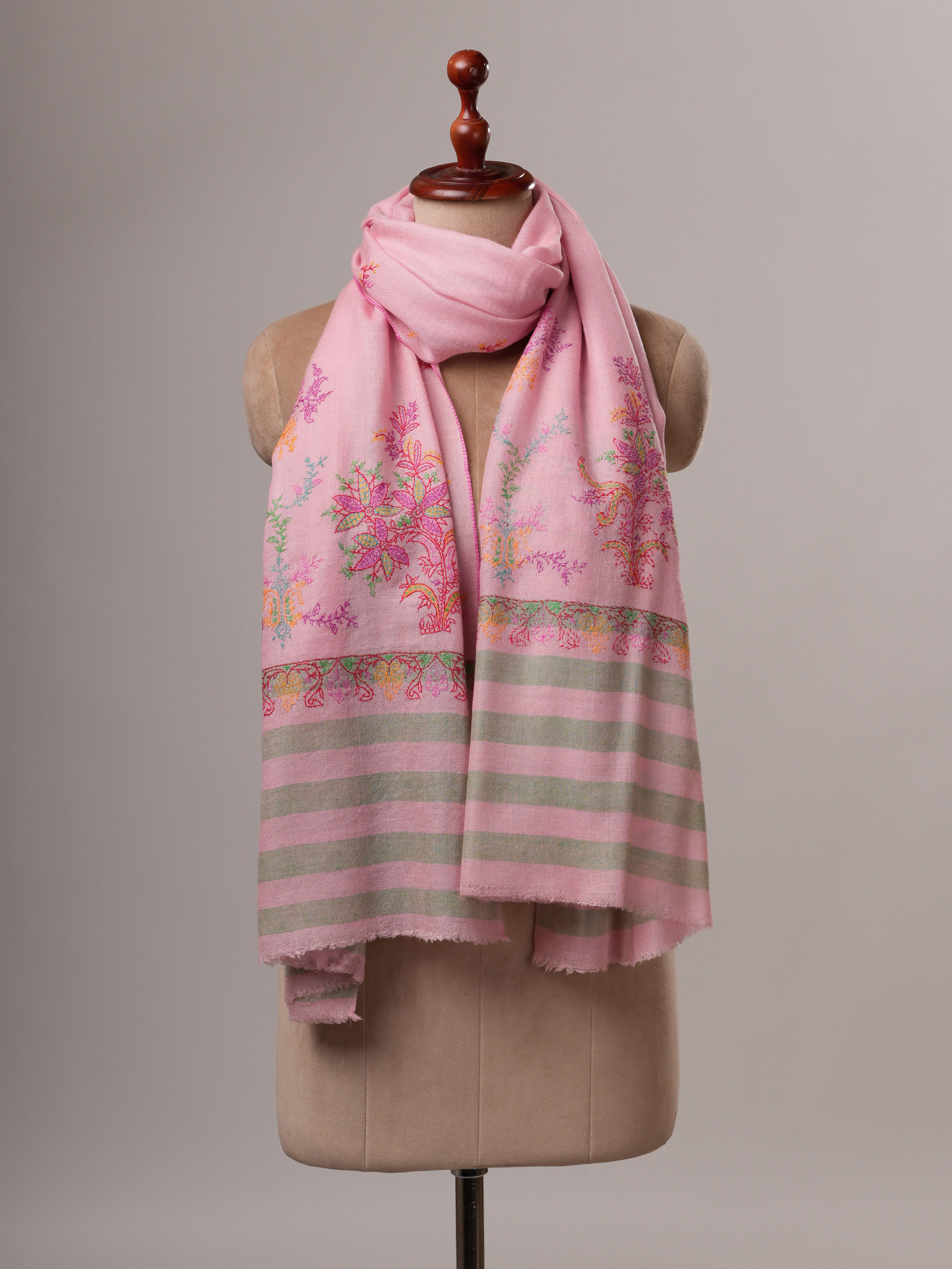 Luxurious Baby Pink Cashmere Scarf Featuring Delicate Palla Handwork Shahkaar