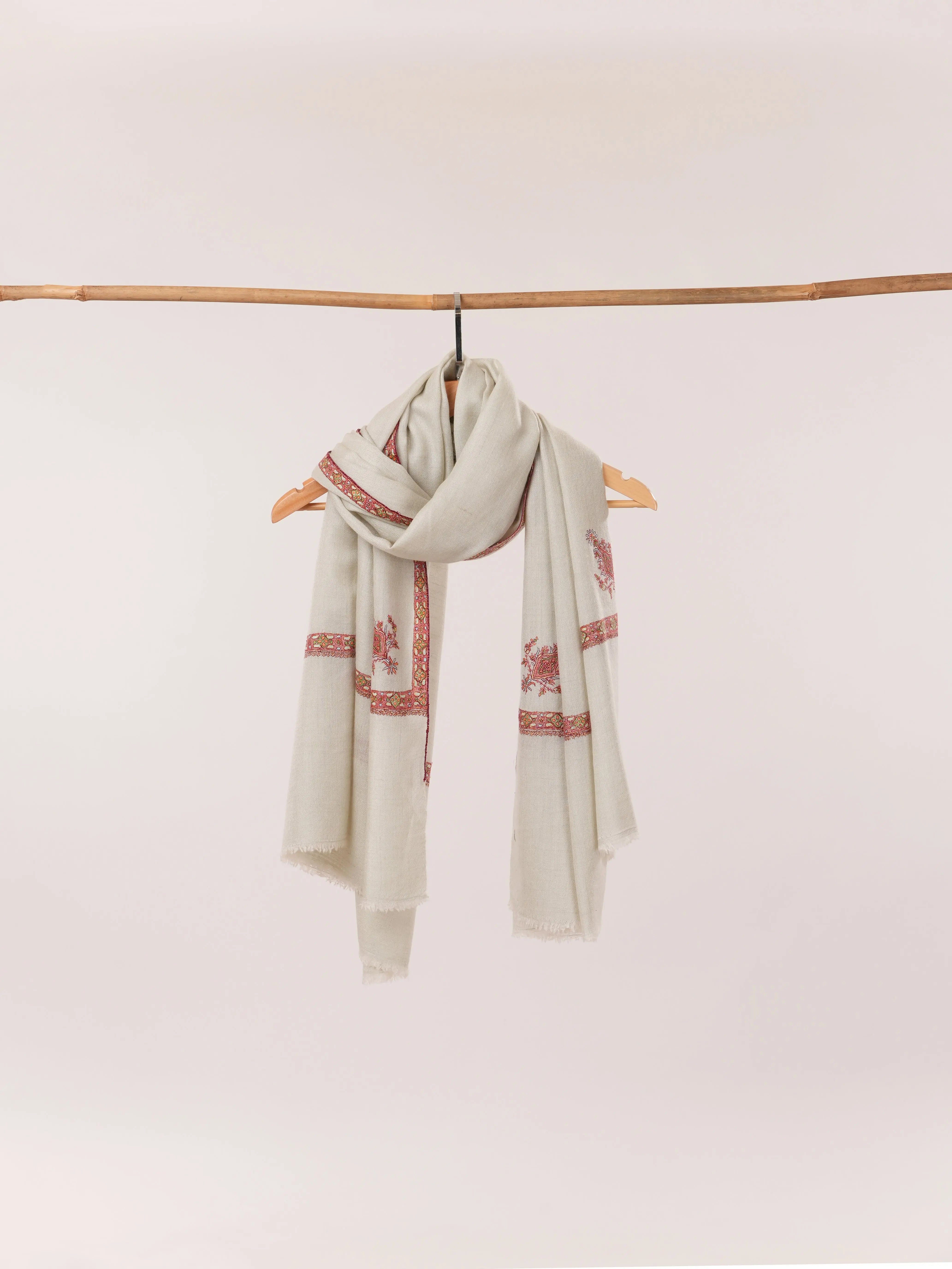 Hashia Kashmiri Handwoven White Pashmina Shawl with Sozni Work Embroidery Shahkaar.com