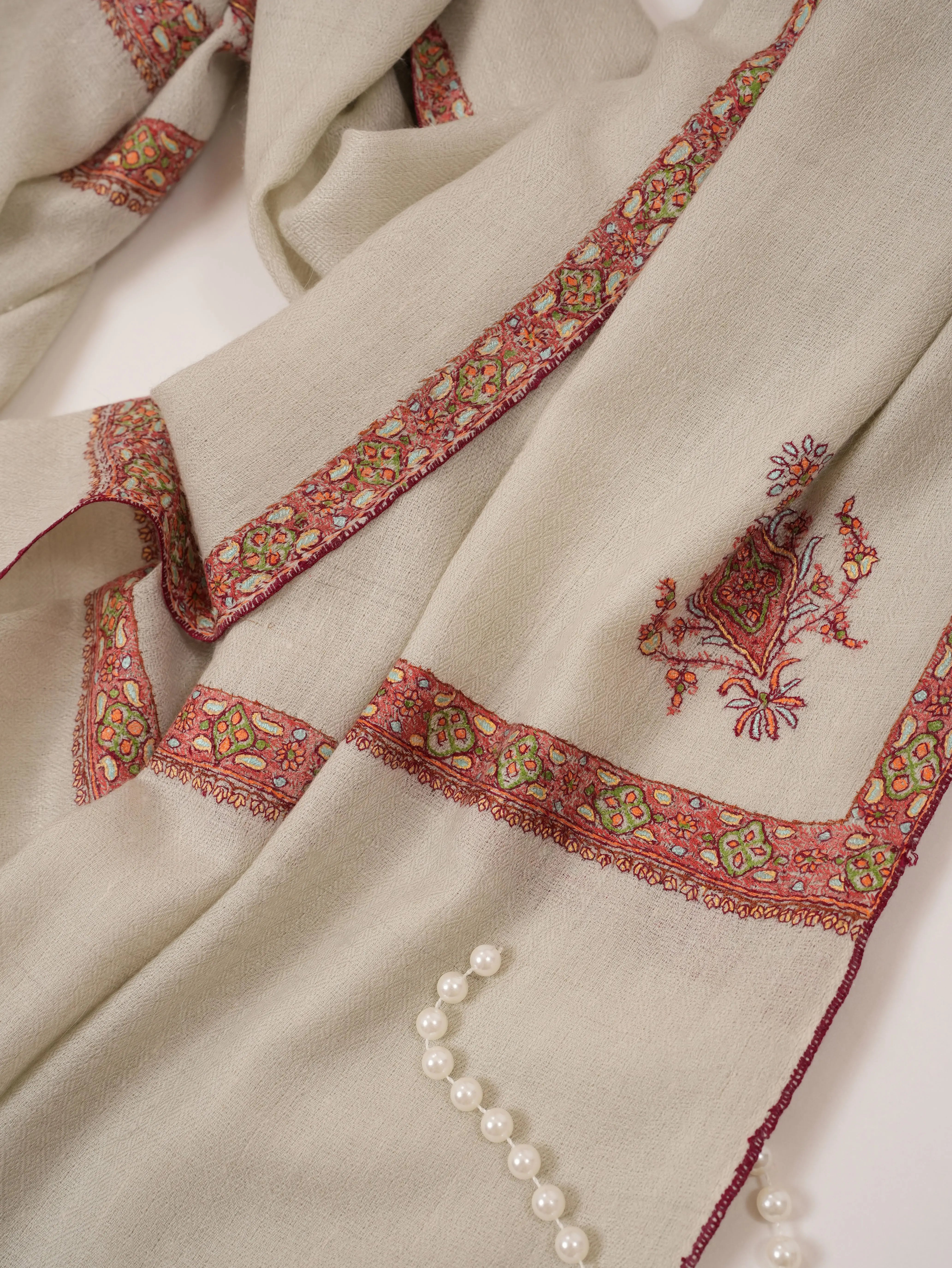 Hashia Kashmiri Handwoven White Pashmina Shawl with Sozni Work Embroidery Shahkaar.com