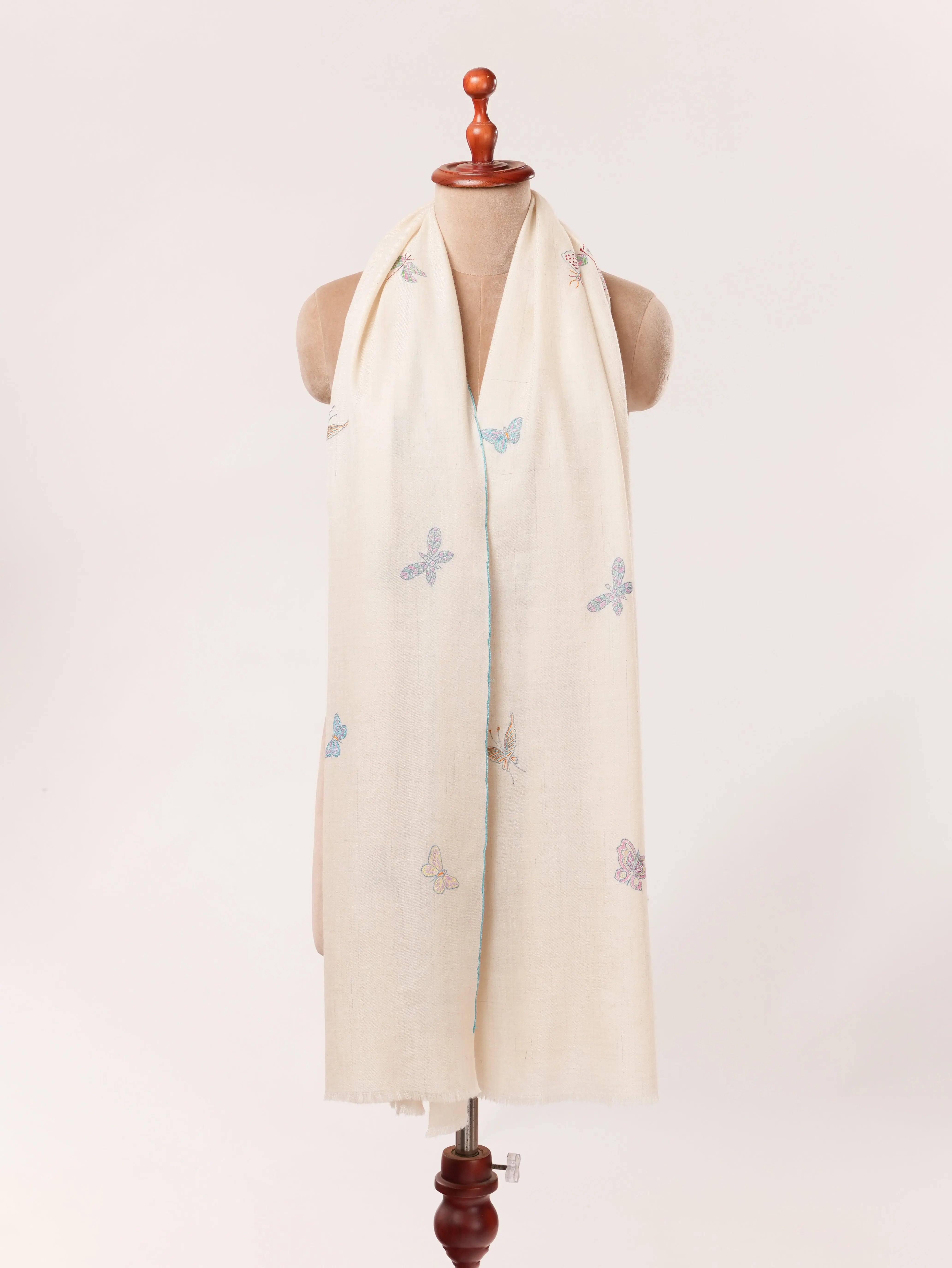 Handwoven White Kashmiri Pashmina Shawl with Hand Sozni Buteh Embroidery Shahkaar.com