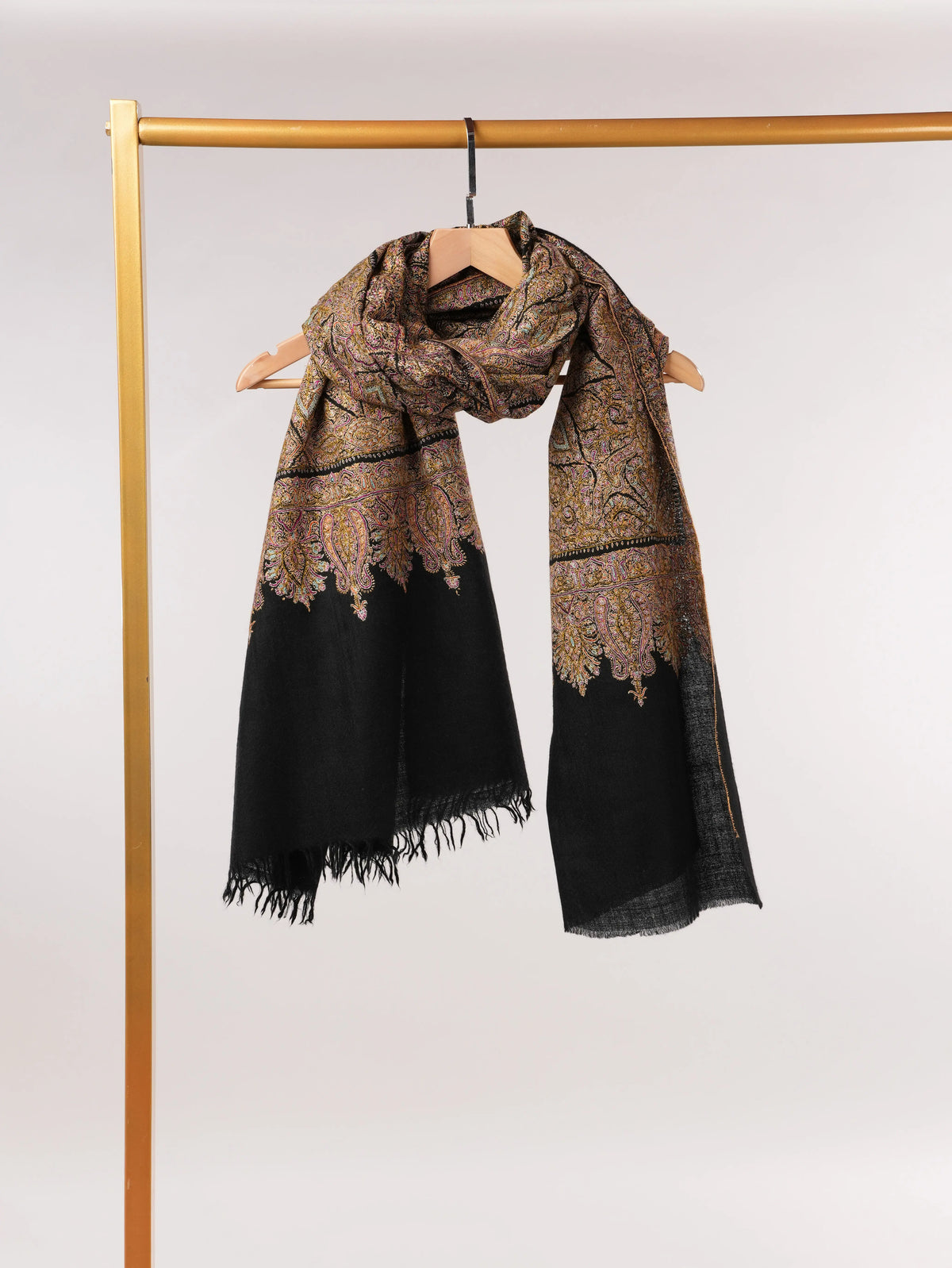 黑色手工编织经典 Pashmina Jamawar 手工刺绣披肩