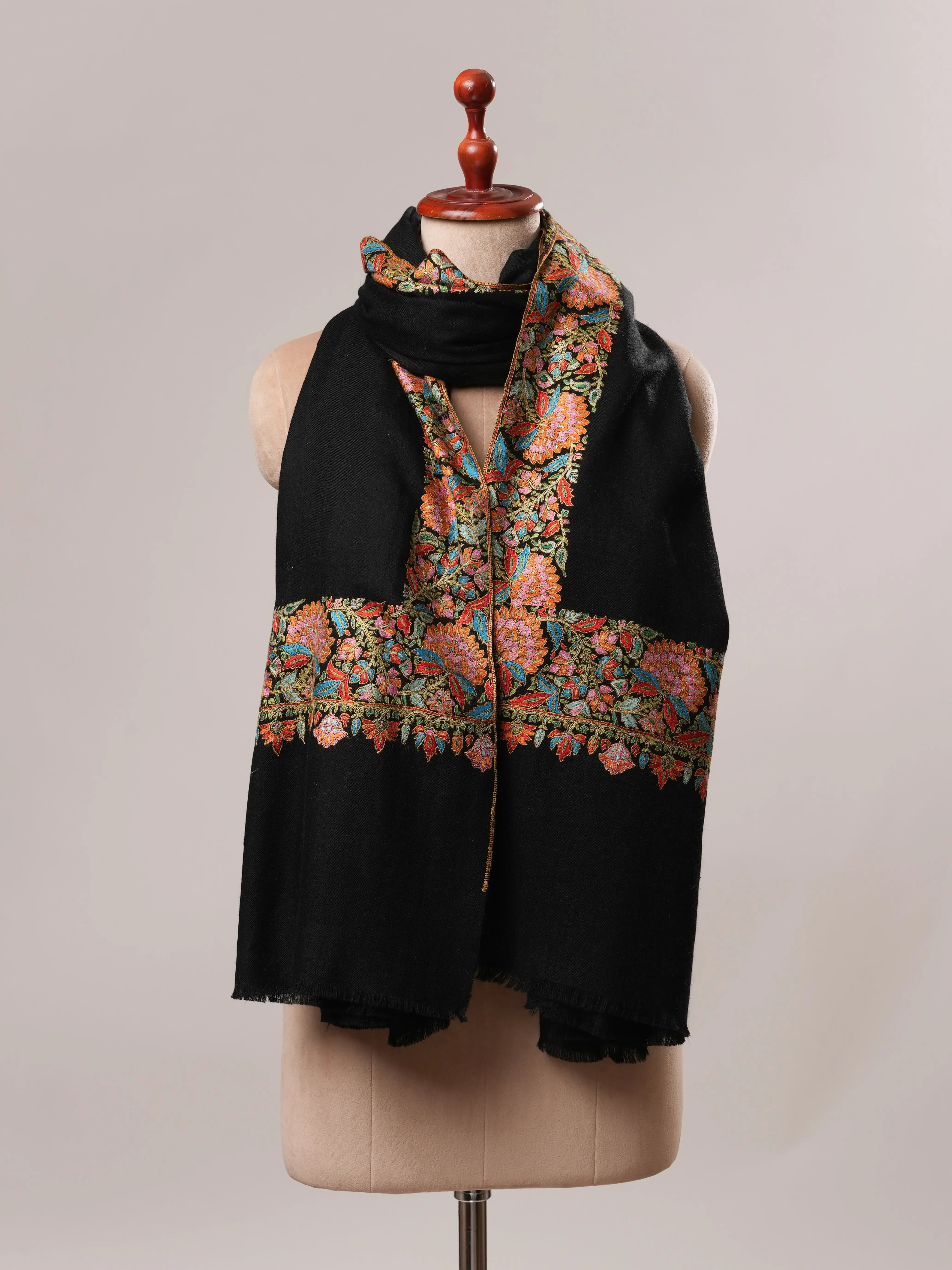 Black Daurdar Hand Embroidered Pure Pashmina Shawl Shahkaar.com