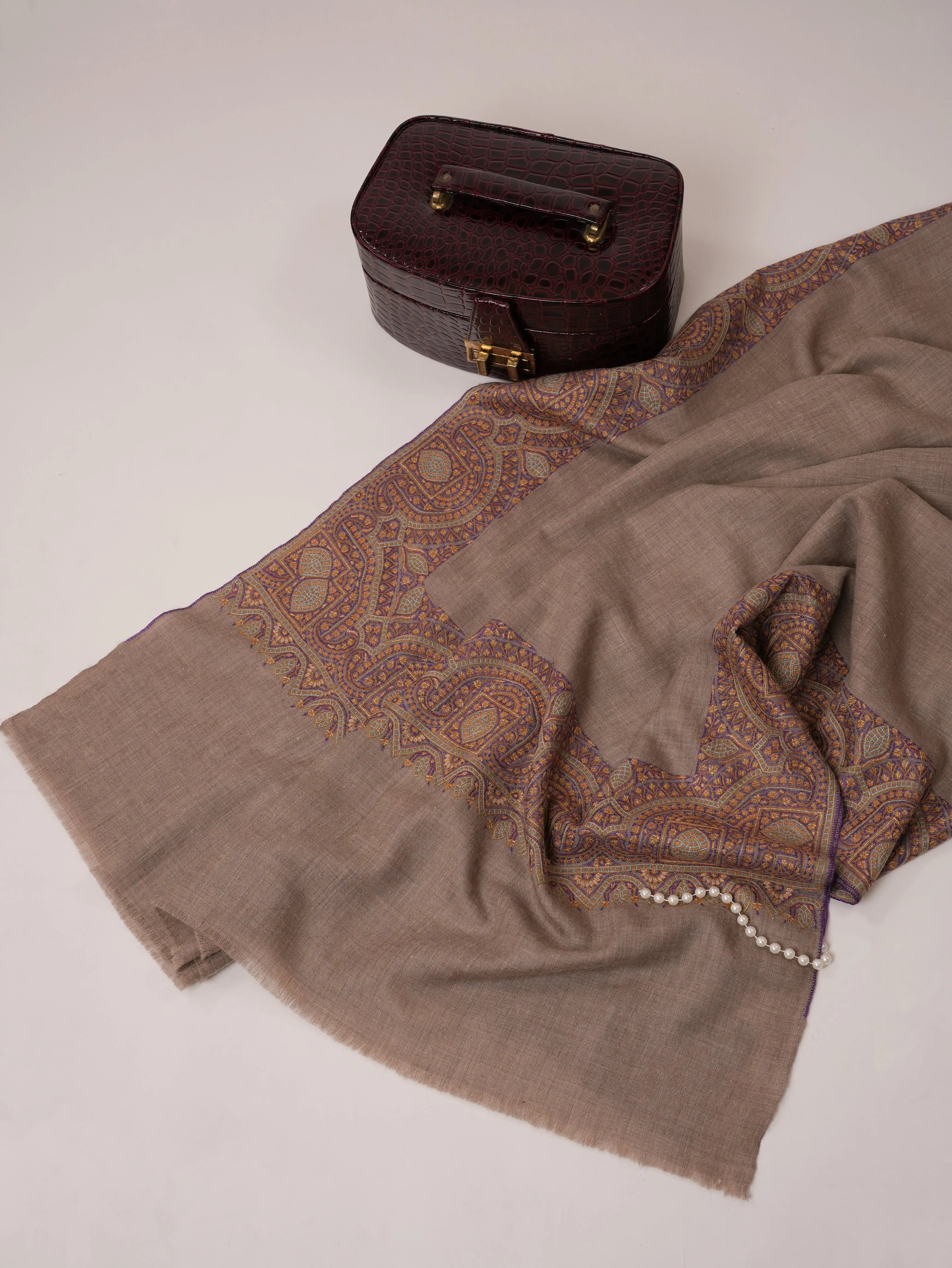 Natural Grey Daurdar Hand Embroidered Pure Pashmina Shawl Shahkaar.com