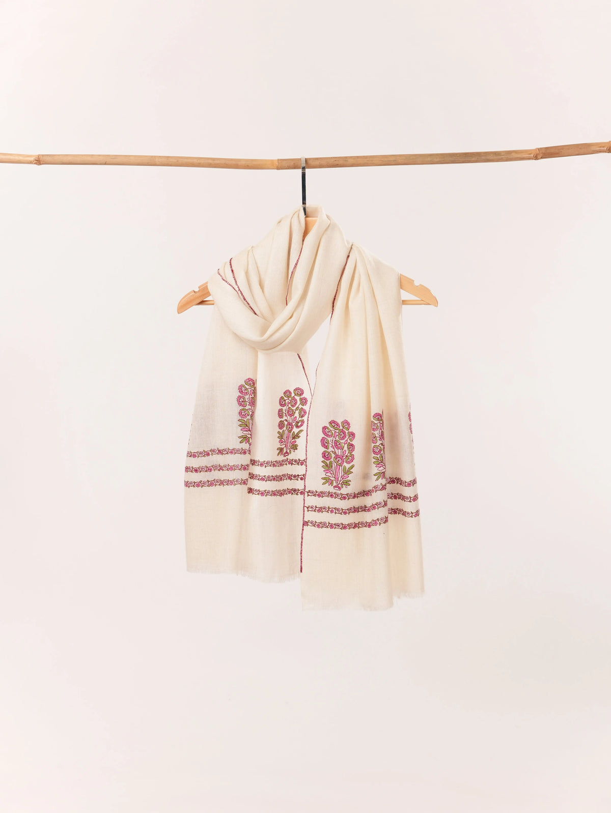 Natural White Palldar Kashmiri Cashmere Scarf with Sozni Embroidery Shahkaar.com