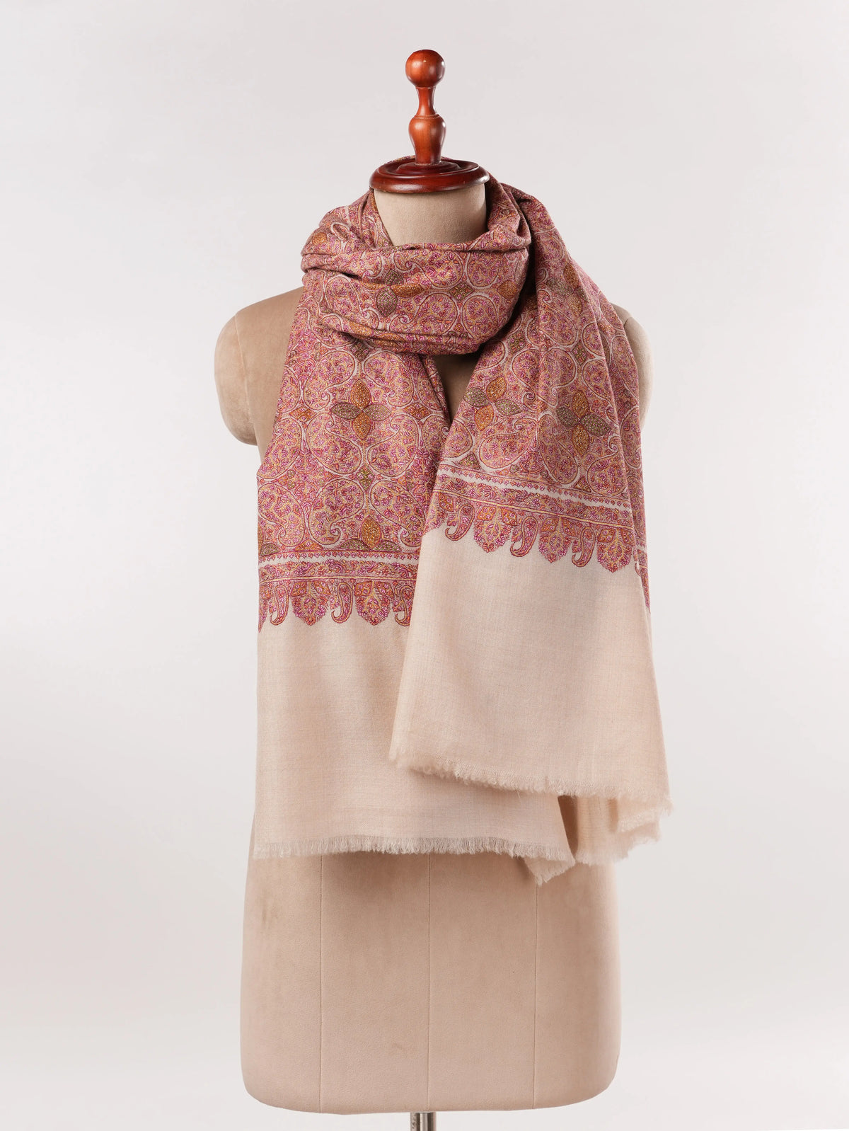 Xale Pashmina artesanal natural com delicado bordado de seda