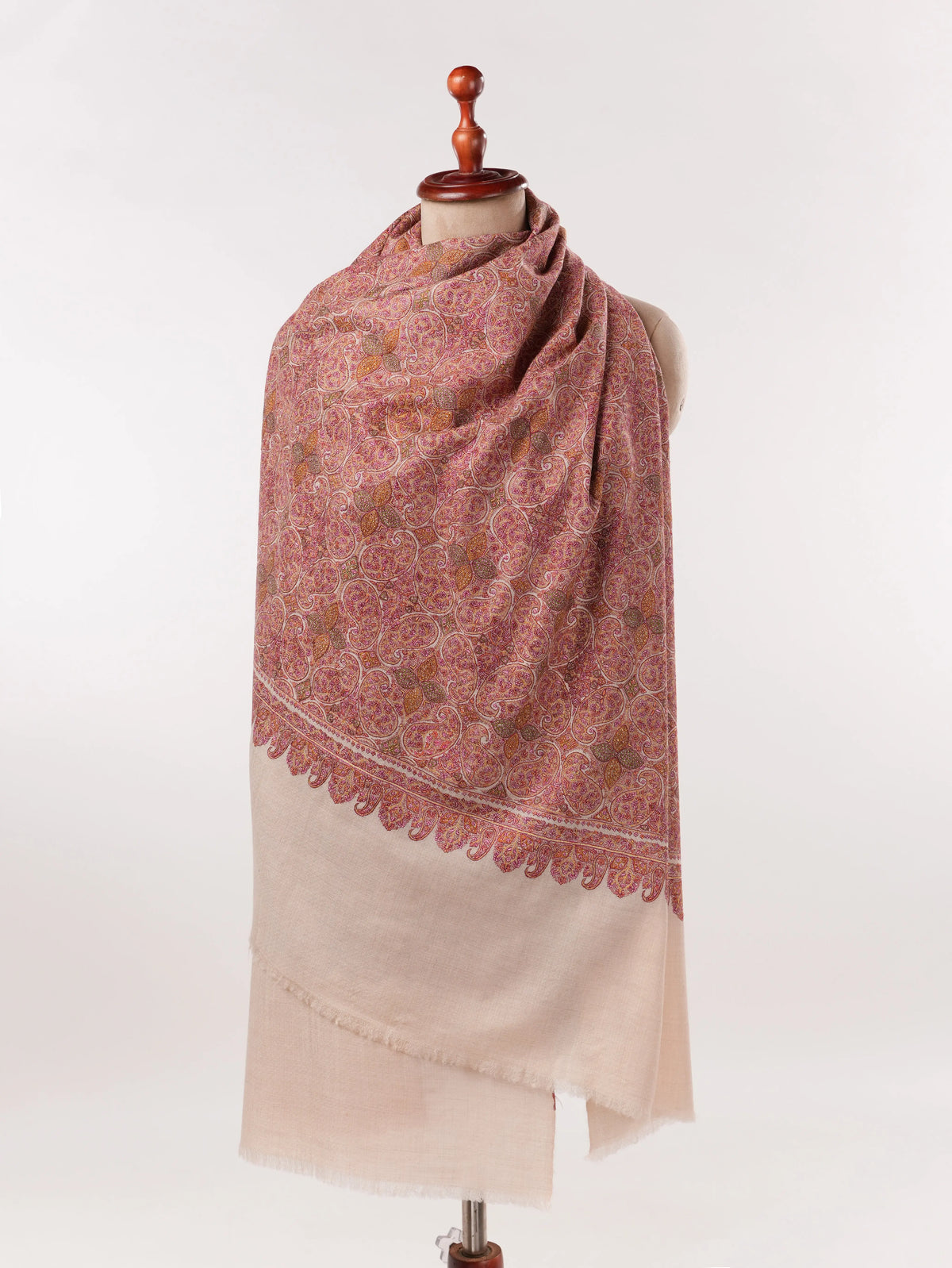 Xale Pashmina artesanal natural com delicado bordado de seda