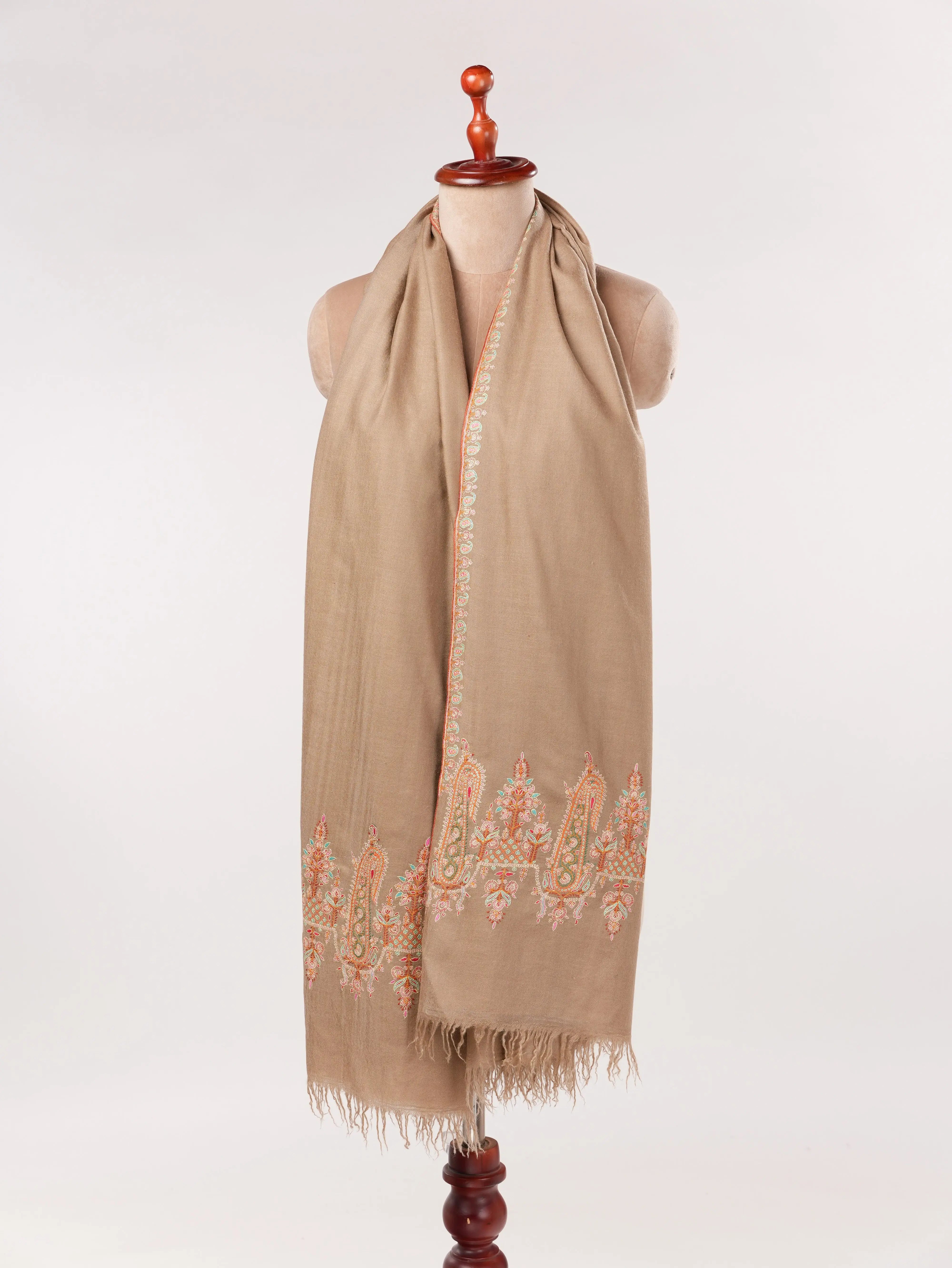 Kashmiri Shawl in Handwoven Beige Pashmina with Sozni Paisley Palldar Embroidery Shahkaar.com
