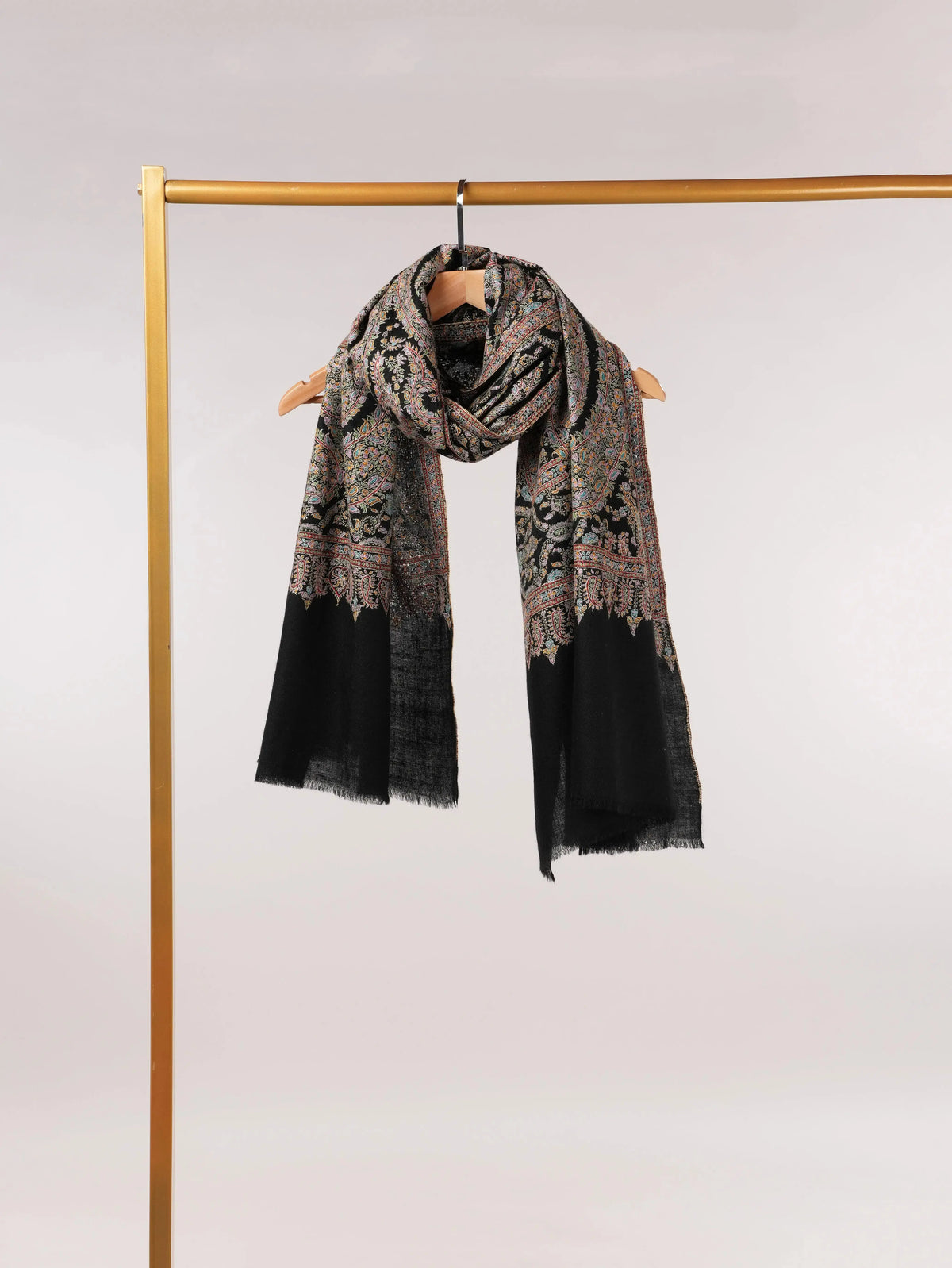 Narin El Nakışlı Jamawar Siyah Pashmina Şal