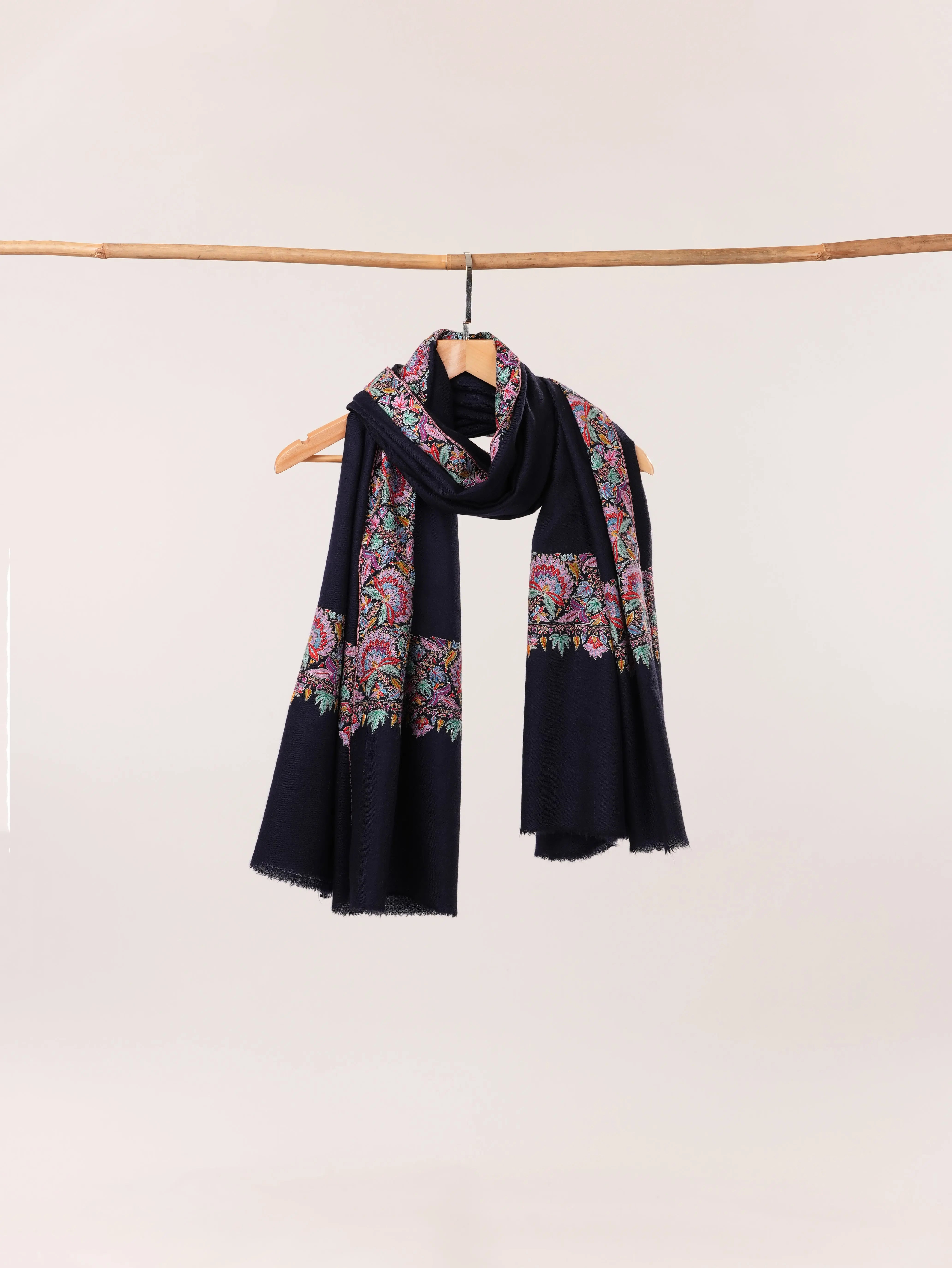 Handwoven Navy Blue Daurdar Shawl in Soft Pashmina from Kashmir Shahkaar.com