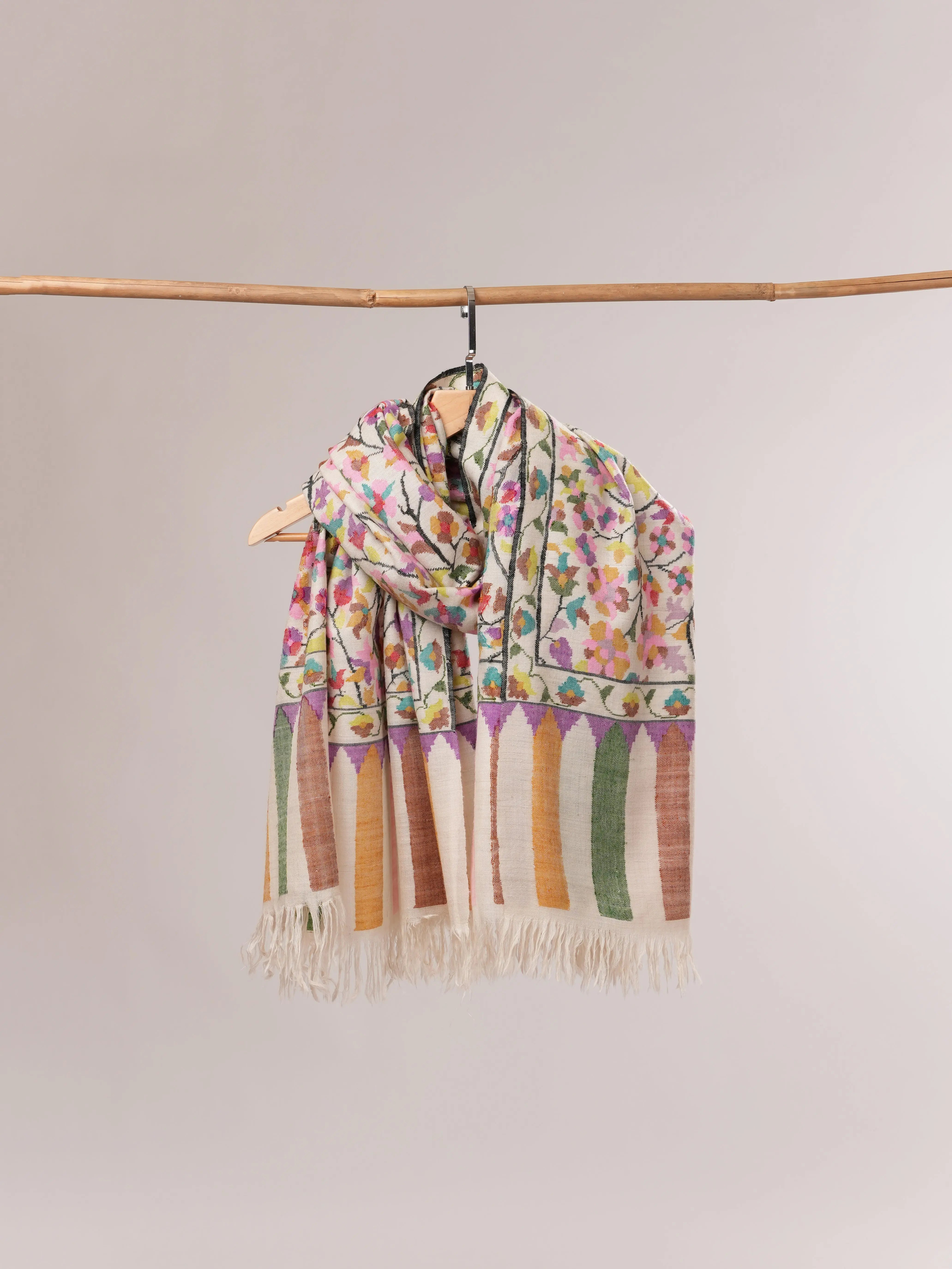 Natural White Floral Kani Pashmina Shawl Shahkaar.com