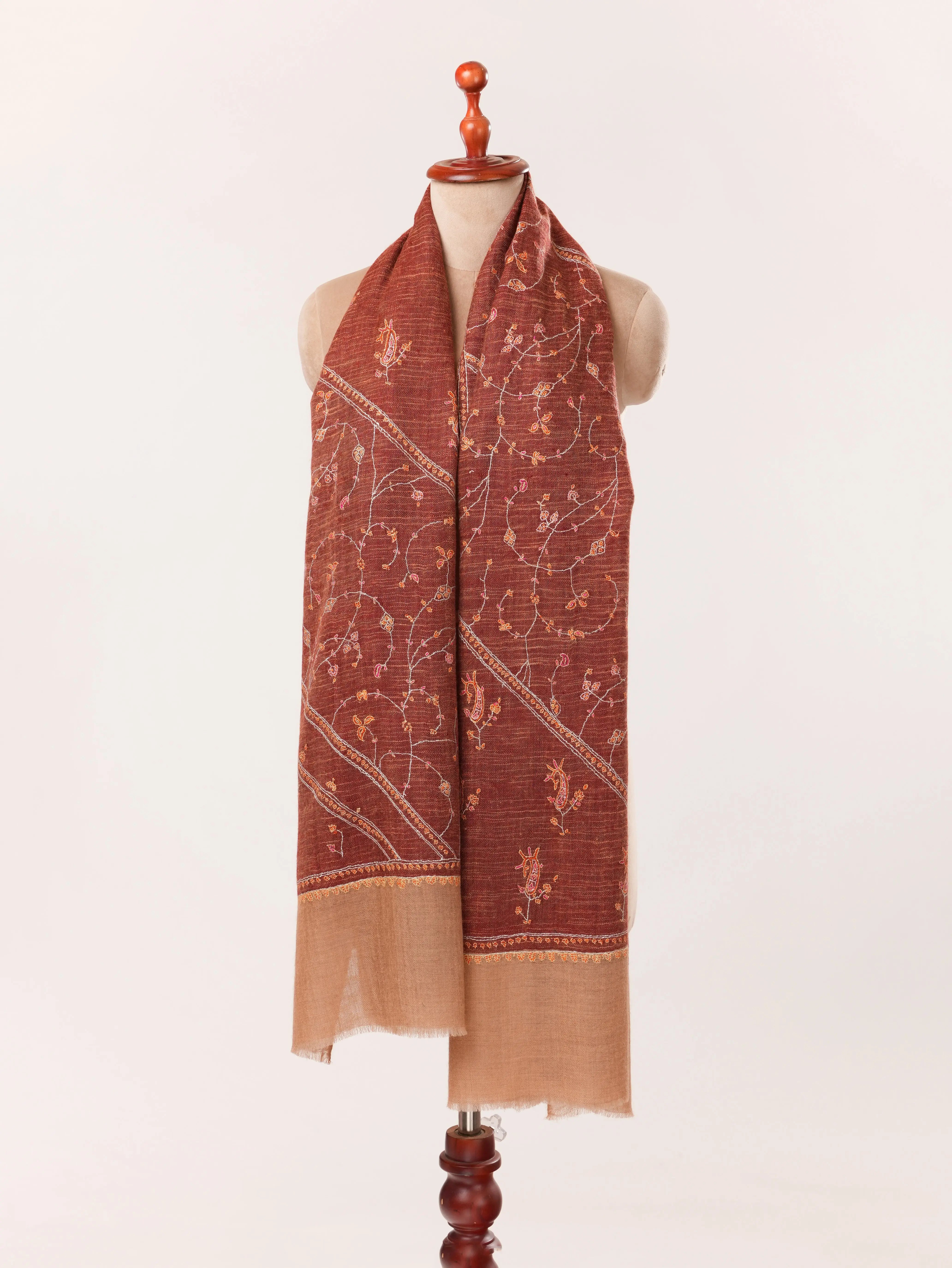 Jali Sozni Embroidery Kashmiri Handwoven Scarf in Cashmere Shahkaar.com